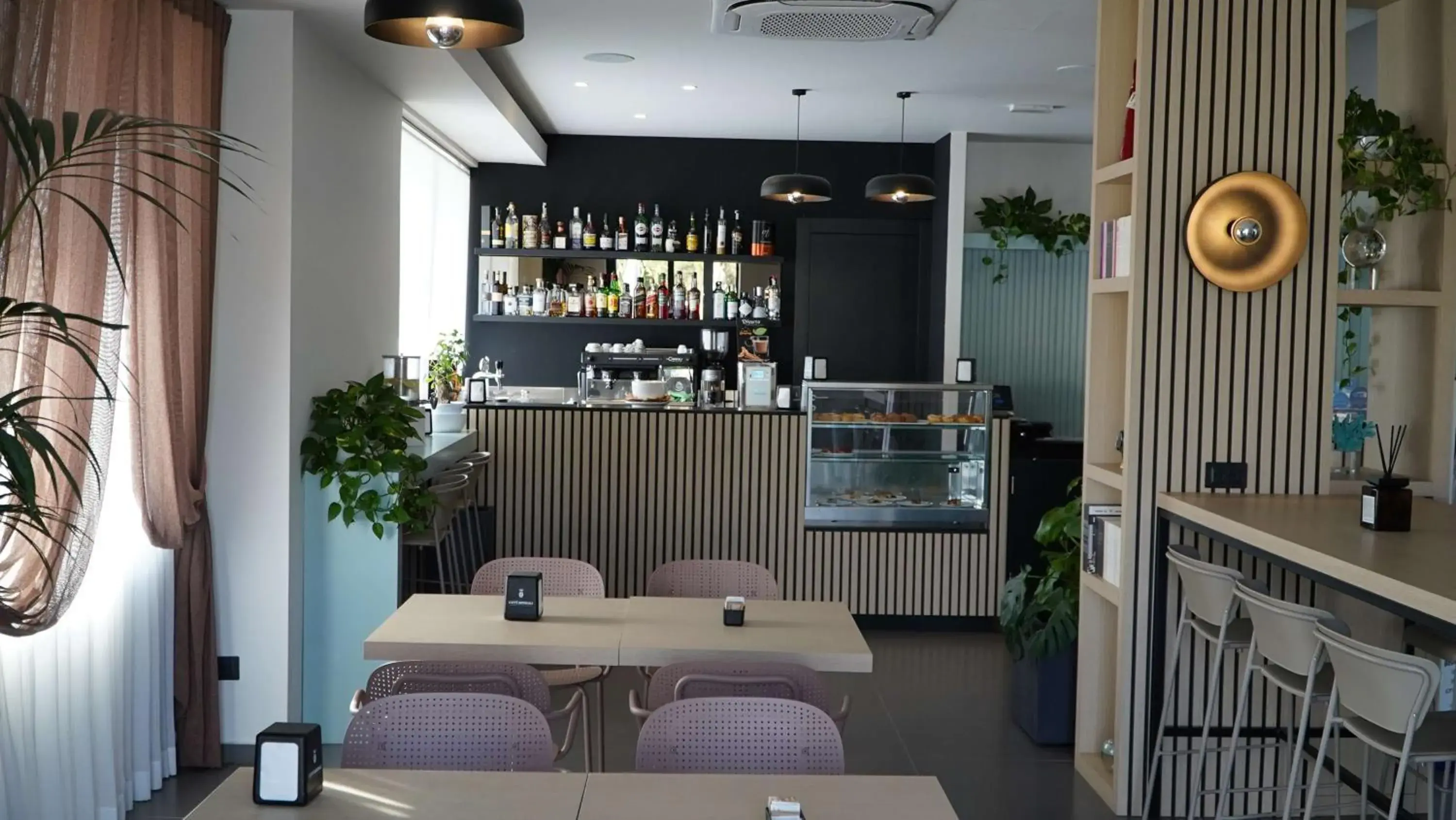 Lounge or bar in Best Western Hotel Massafra Lounge or bar in Best Western Hotel Massafra