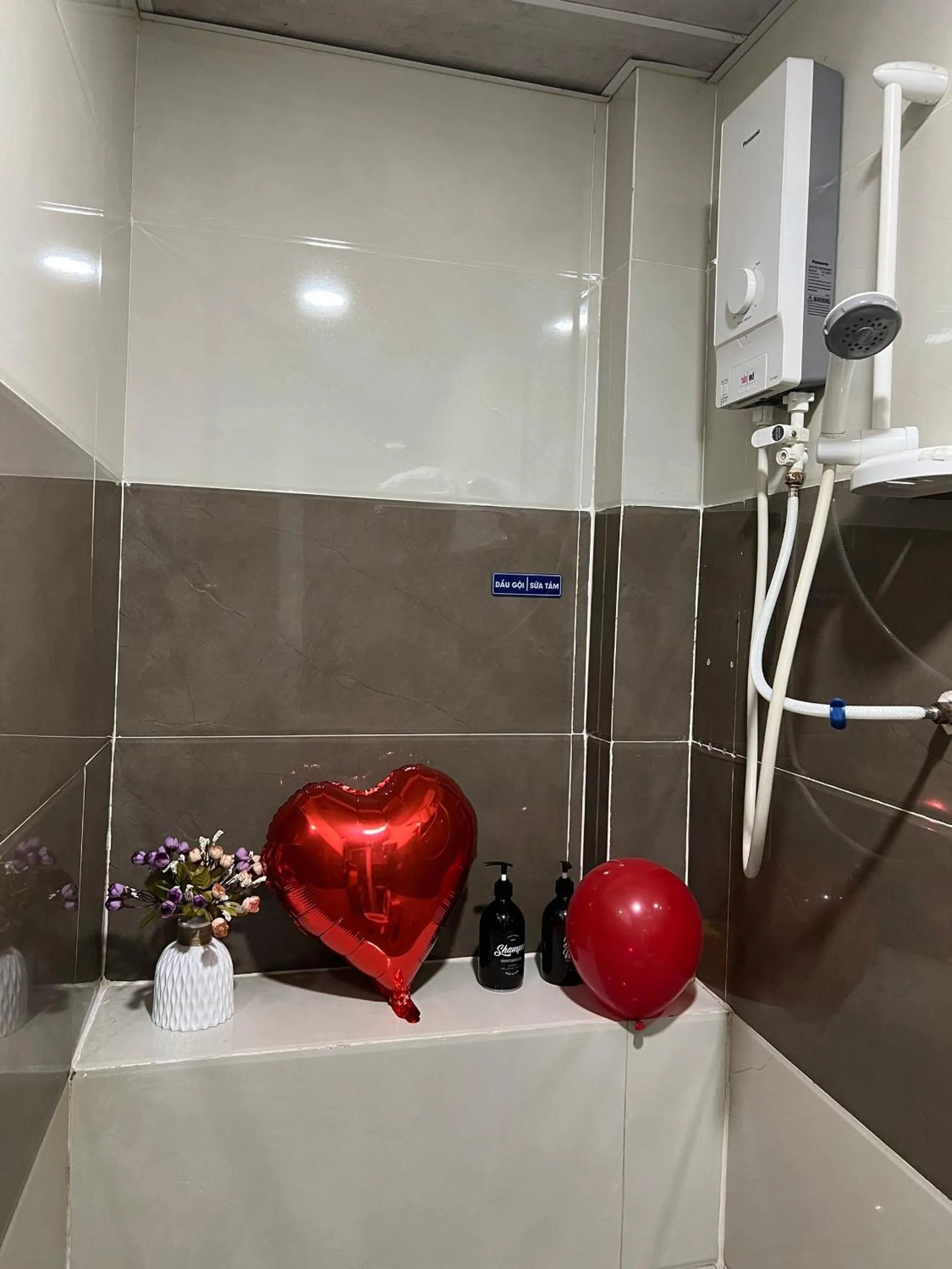 Toilet in Gia Hân Hotel