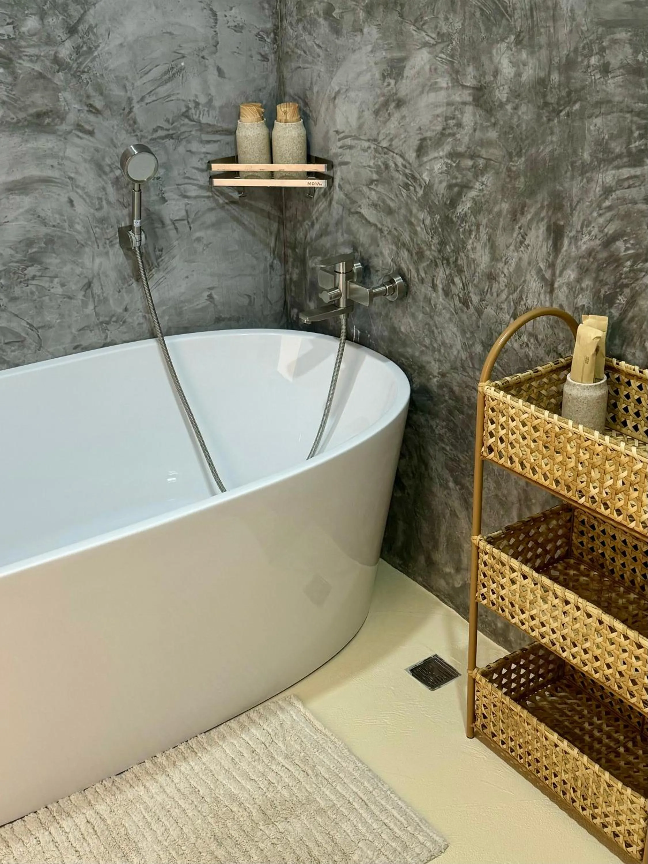 Bath in L’Oasis Nanai