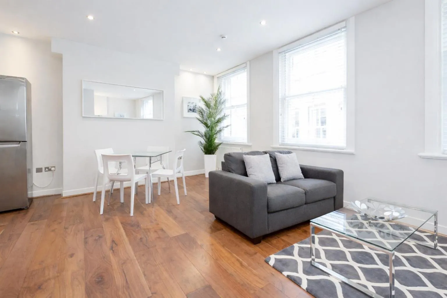Roomspace Serviced Apartments - Sterling House
