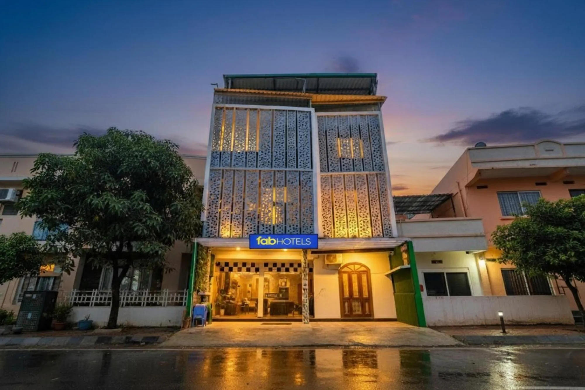 FabHotel Duke Inn