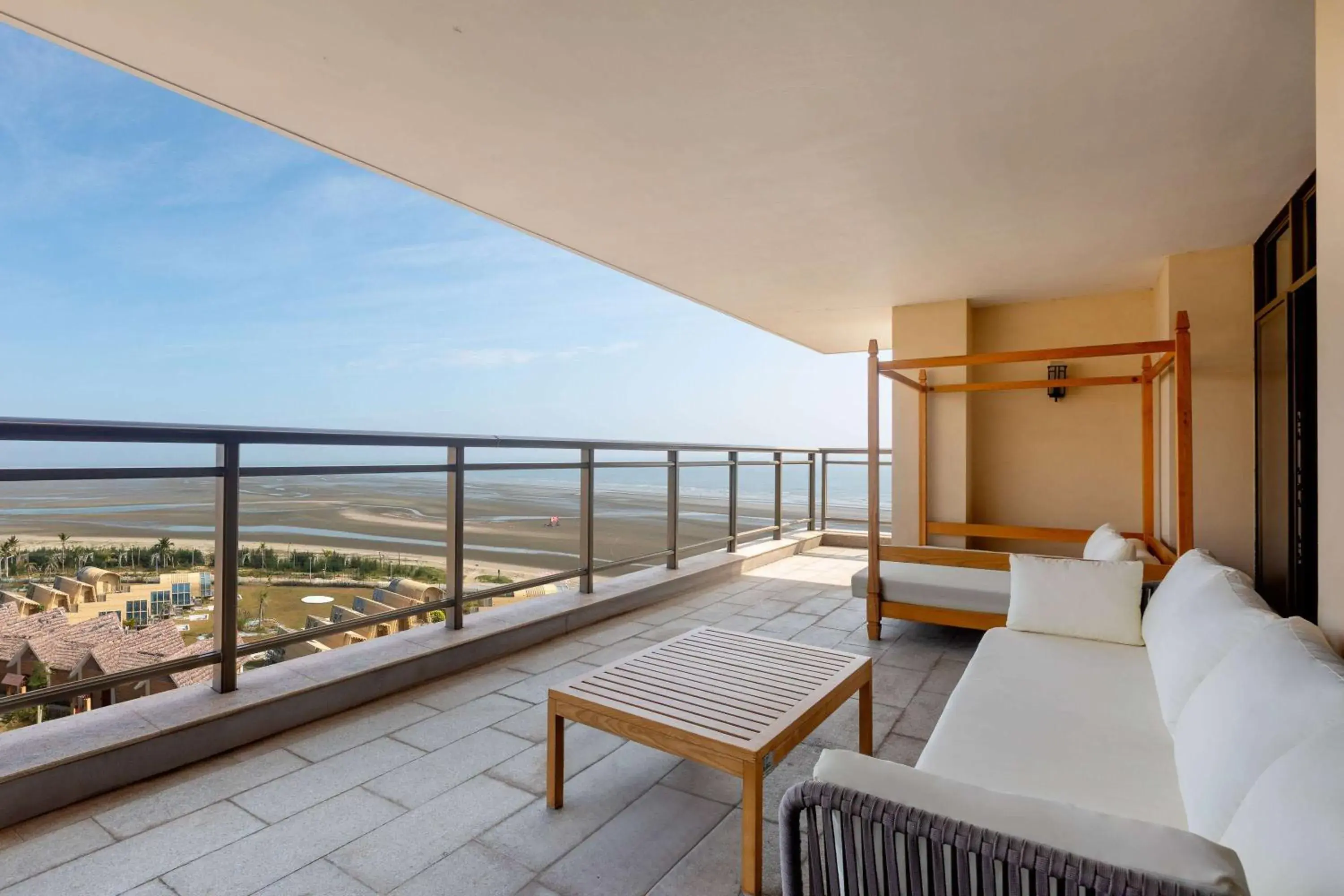 Bed in Days Hotel by Wyndham Fangchenggang Bailang Beach Bed in Days Hotel by Wyndham Fangchenggang Bailang Beach