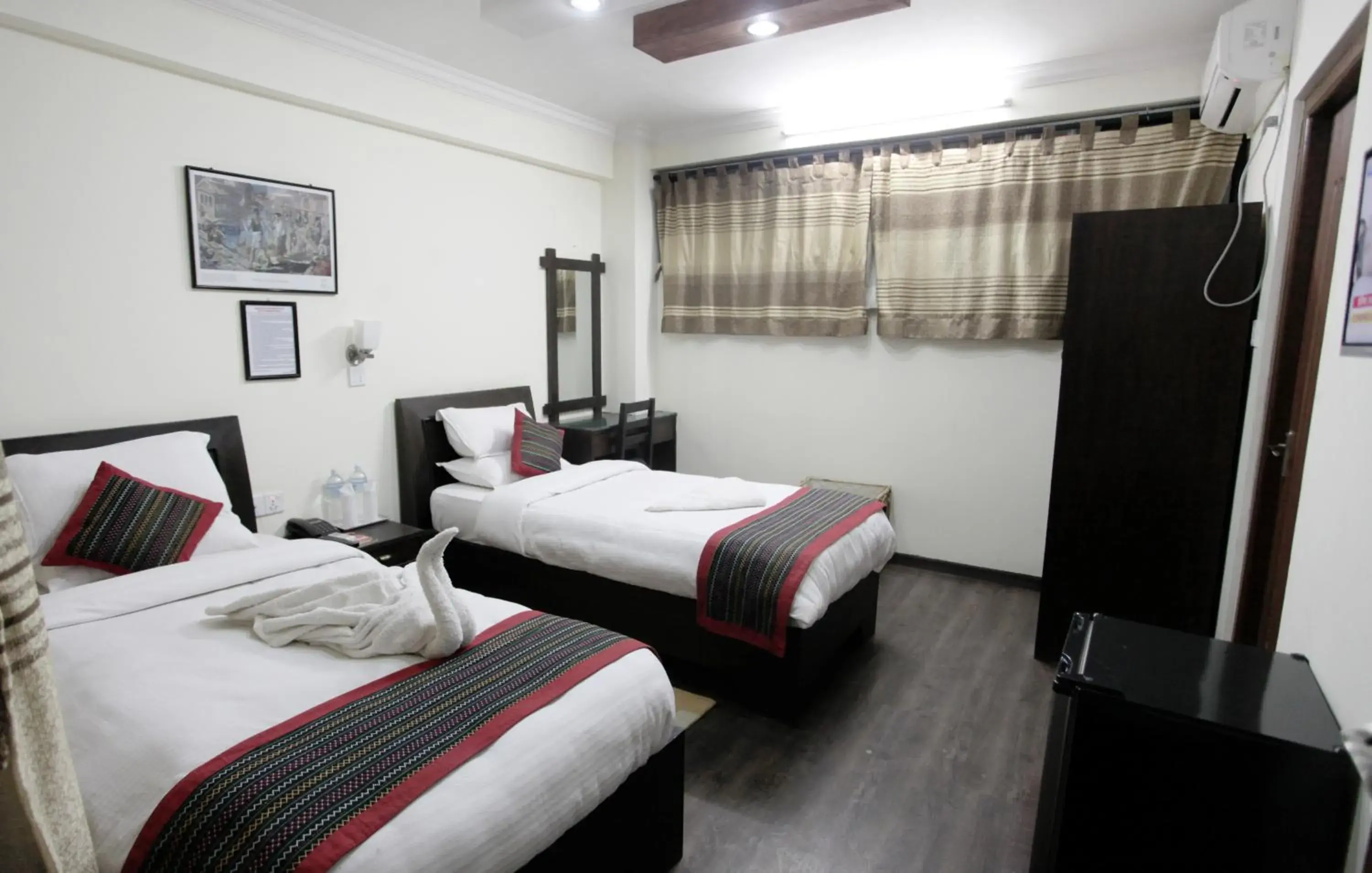 Deluxe Double or Twin Room in Alpine Hotel & Apartment Deluxe Double or Twin Room in Alpine Hotel & Apartment