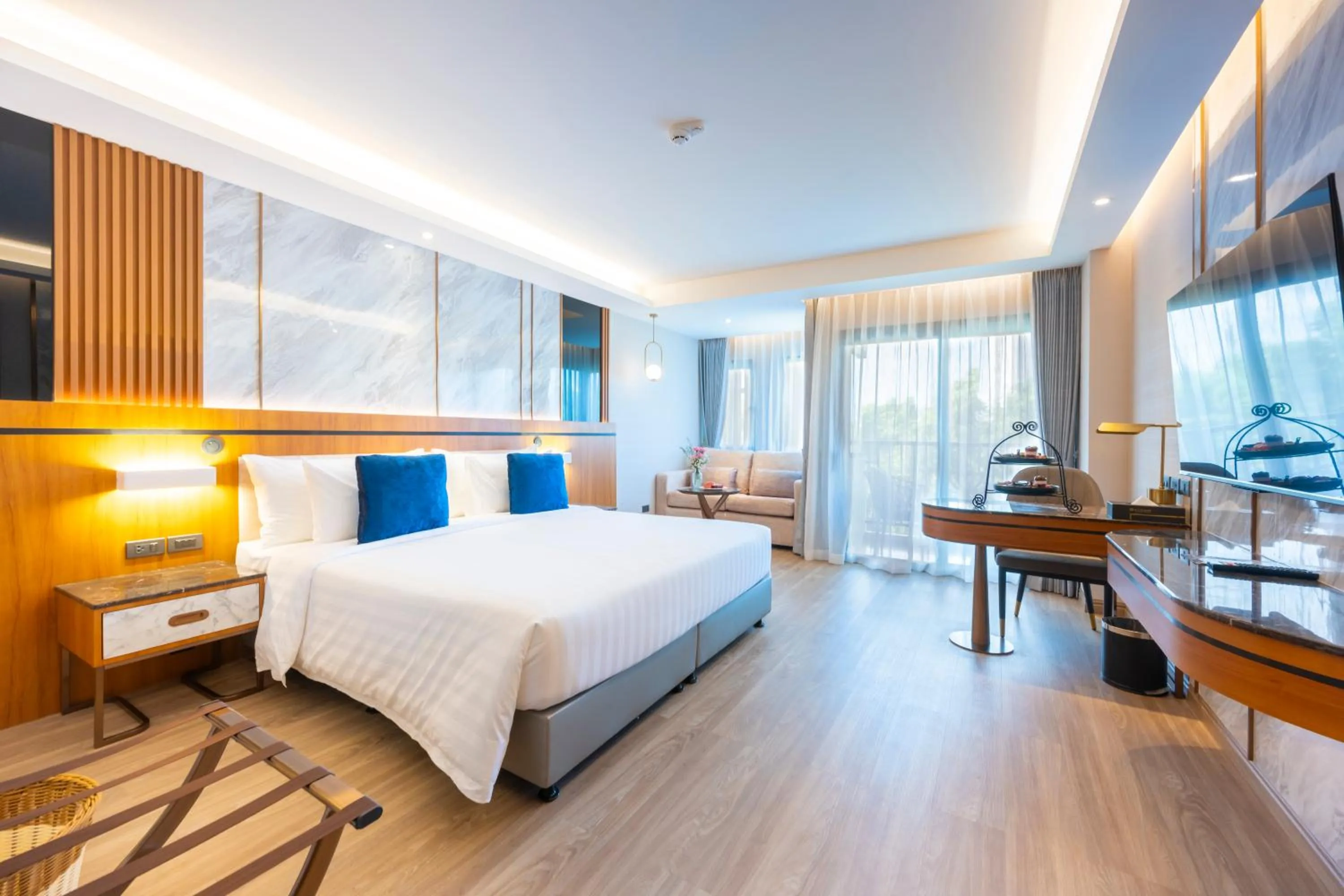 Bedroom, Bed in Wyndham Jomtien Pattaya