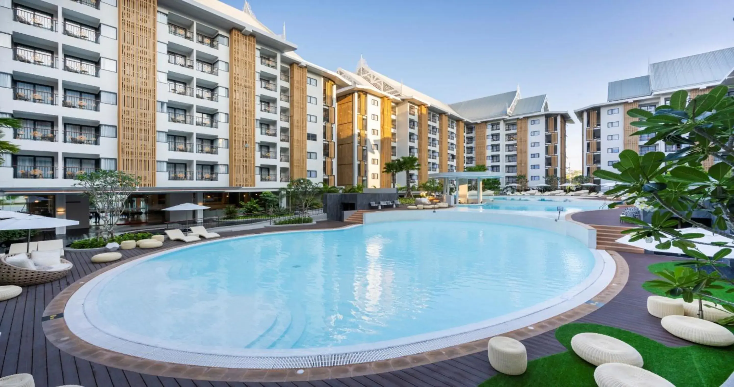 Property building in Wyndham Jomtien Pattaya Property building in Wyndham Jomtien Pattaya