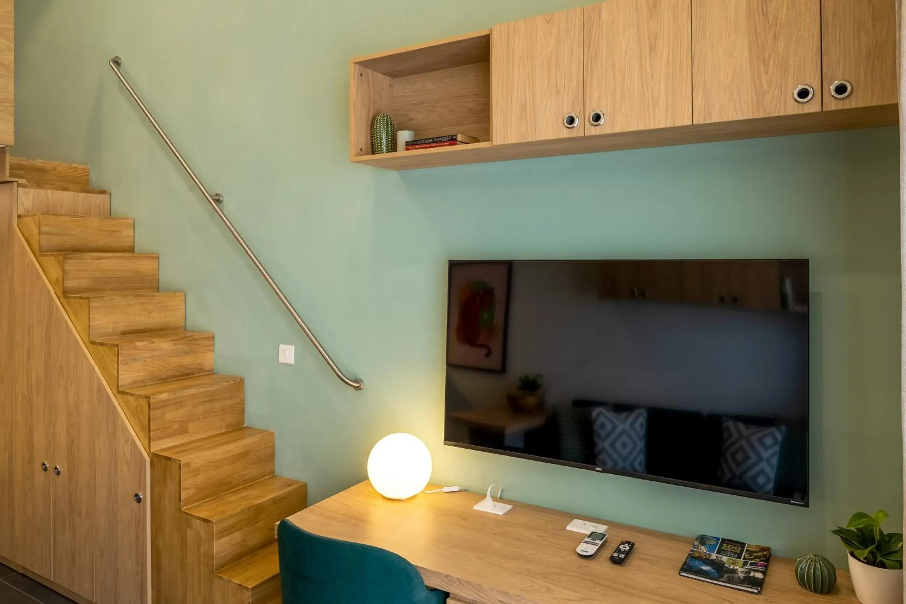 TV and multimedia in Olive Hotel Brookefield by Embassy Group TV and multimedia in Olive Hotel Brookefield by Embassy Group