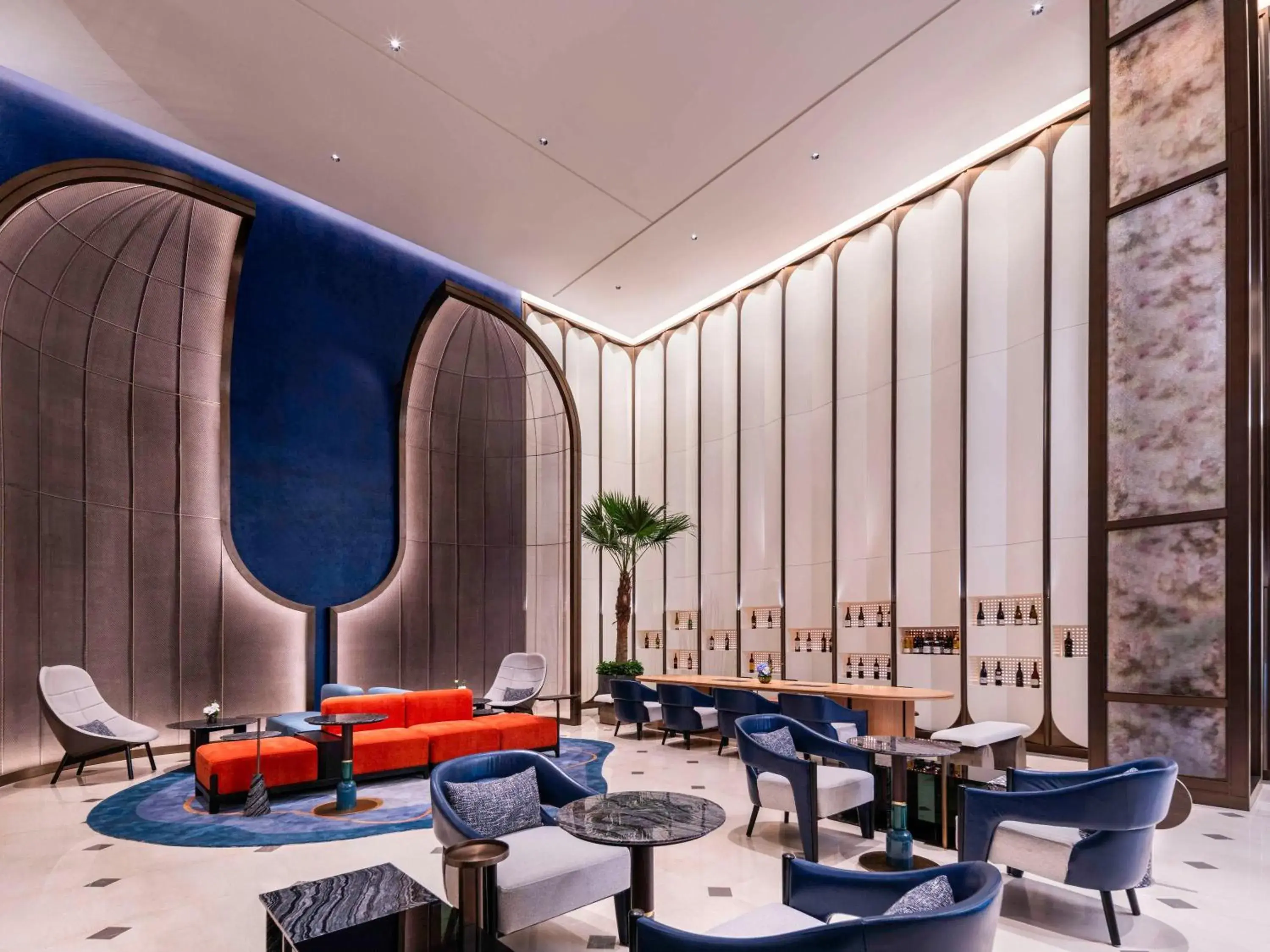 Lounge or bar in DoubleTree by Hilton Shanghai Jing'an Lounge or bar in DoubleTree by Hilton Shanghai Jing'an