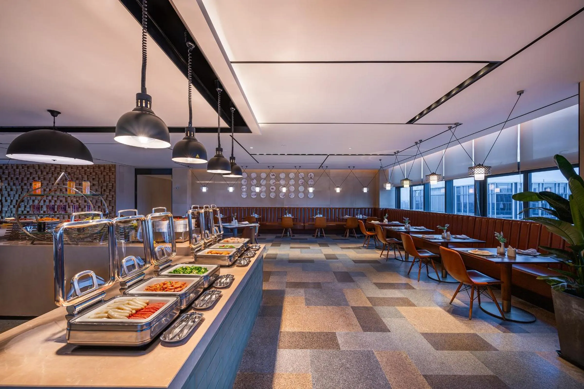 Food and drinks in Novotel Hangzhou East Railway Station