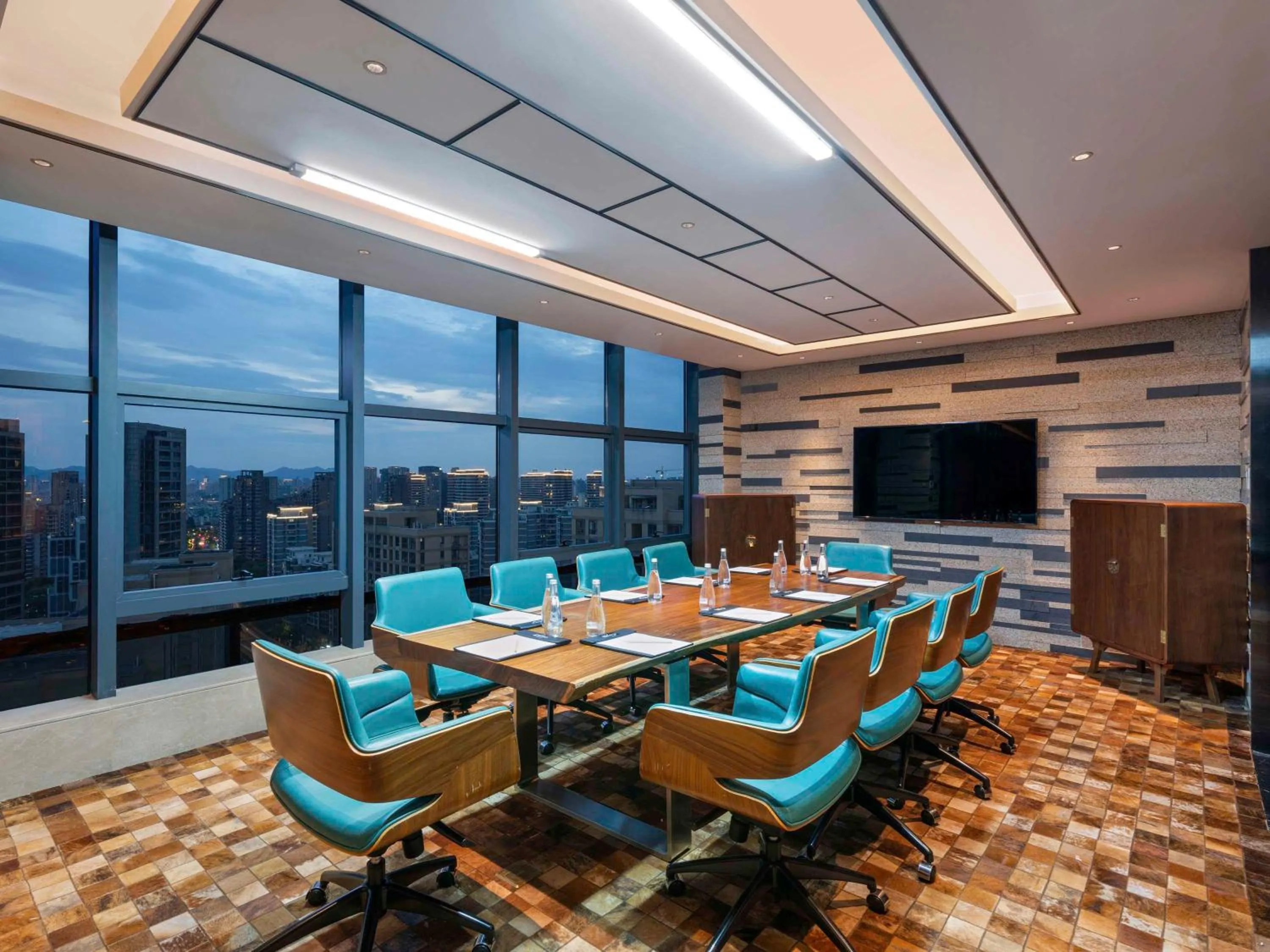 Meeting/conference room in Novotel Hangzhou East Railway Station