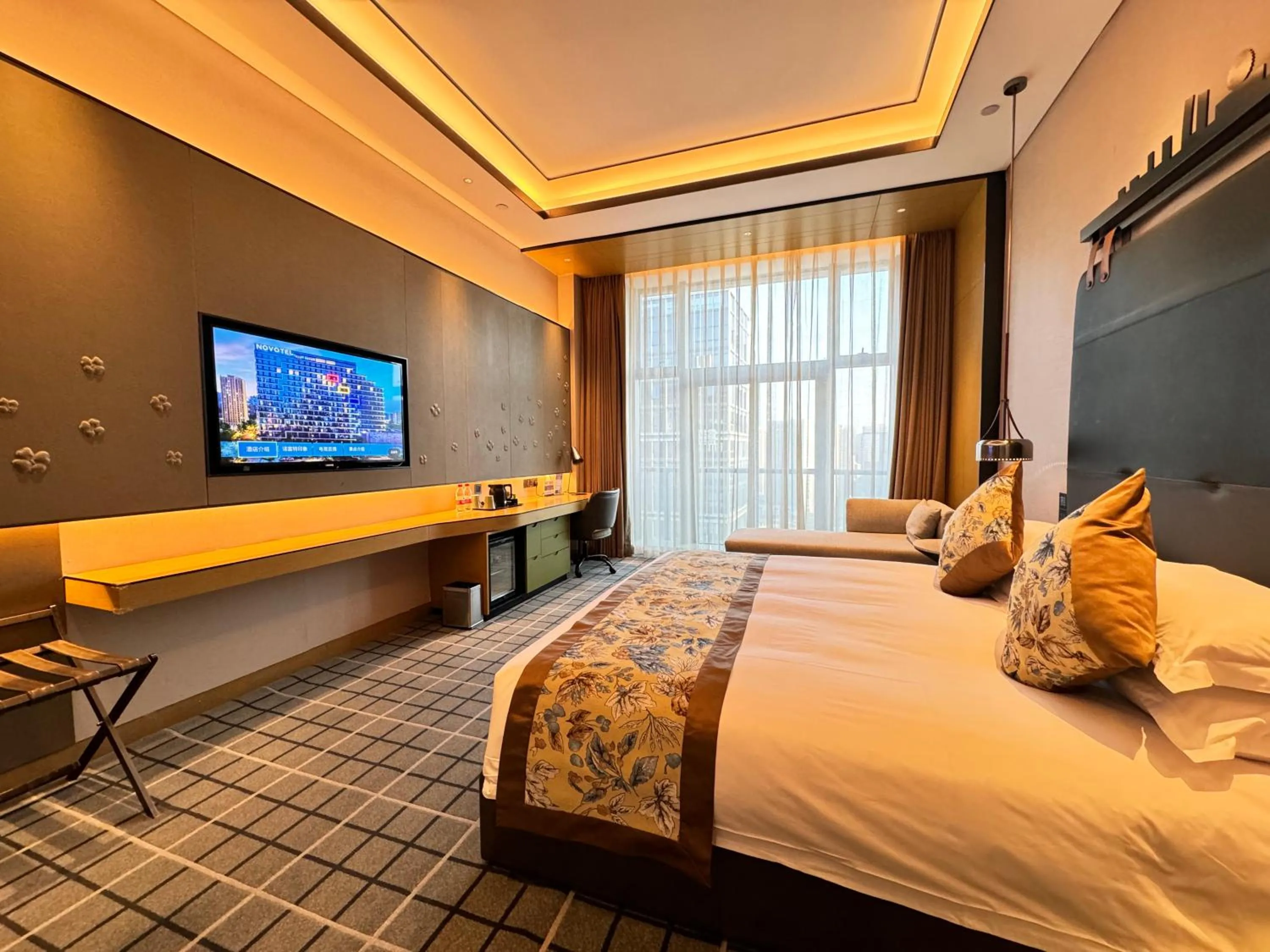 Bed in Novotel Hangzhou East Railway Station