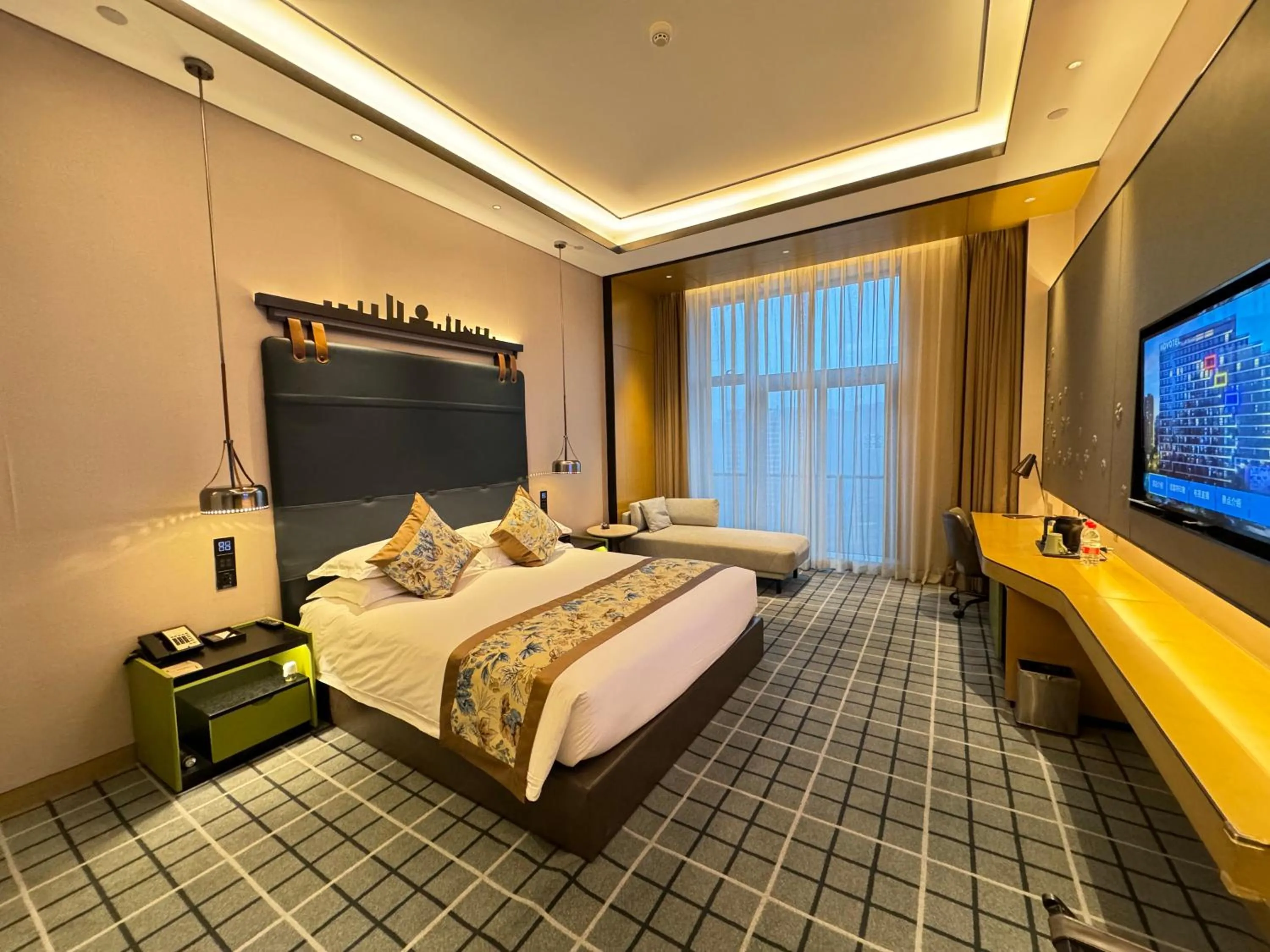 Bed in Novotel Hangzhou East Railway Station