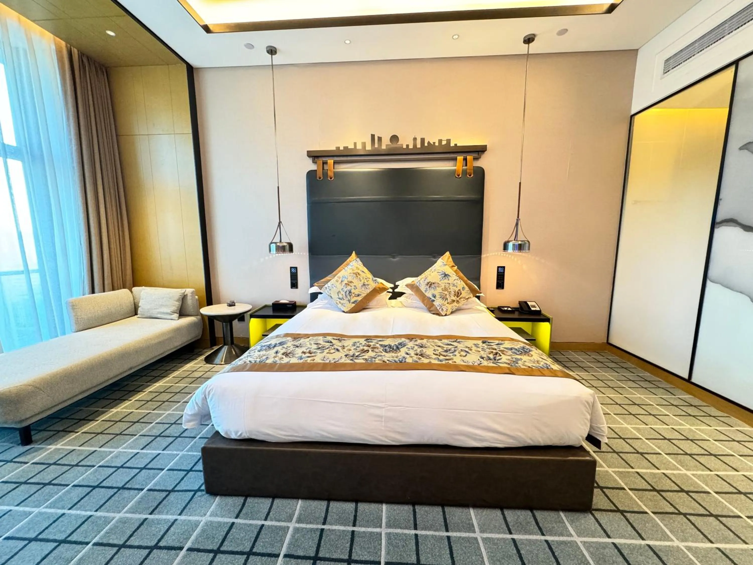 Bed in Novotel Hangzhou East Railway Station