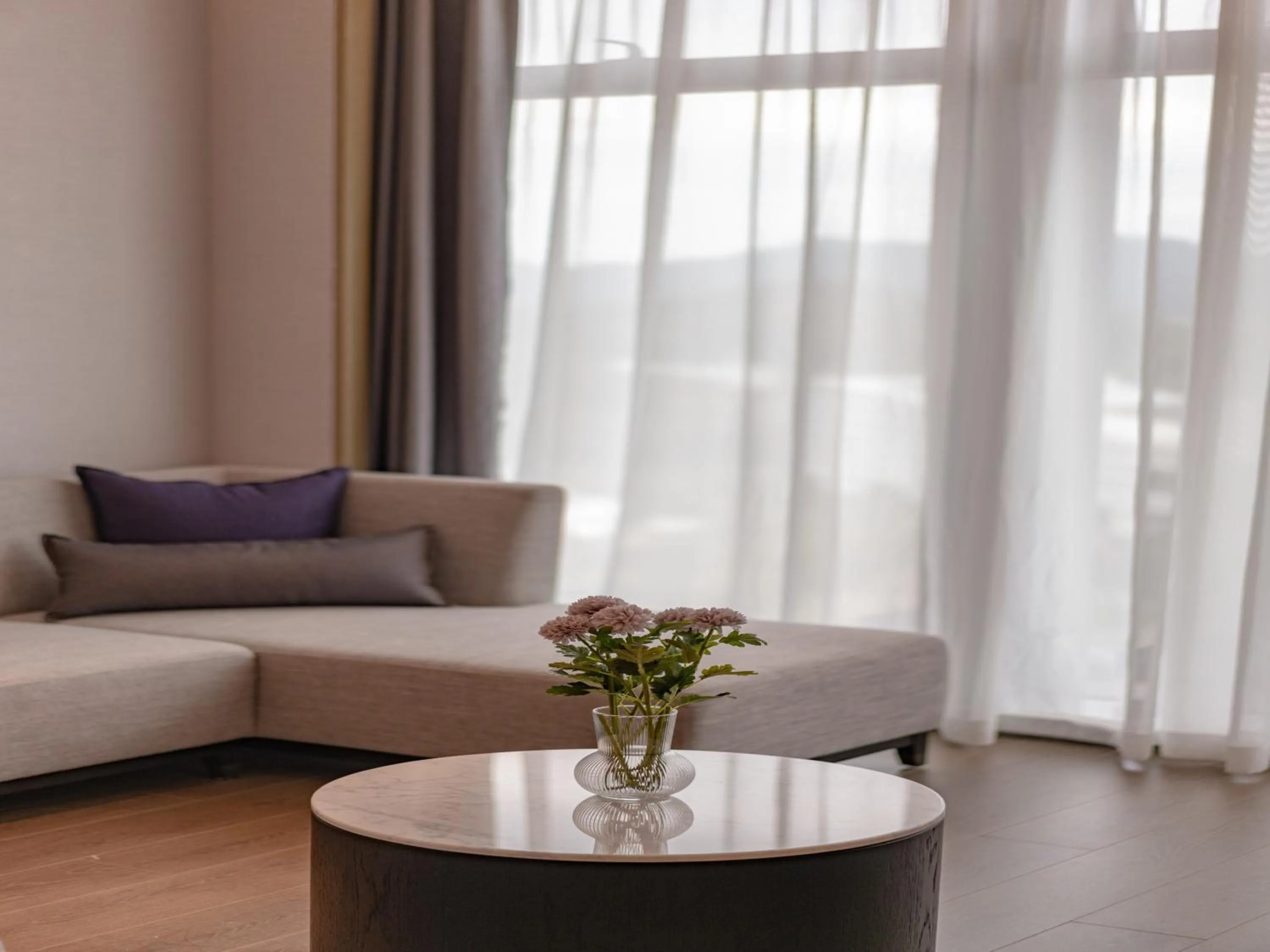 Living room in Grand Mercure Shenzhen Guangming