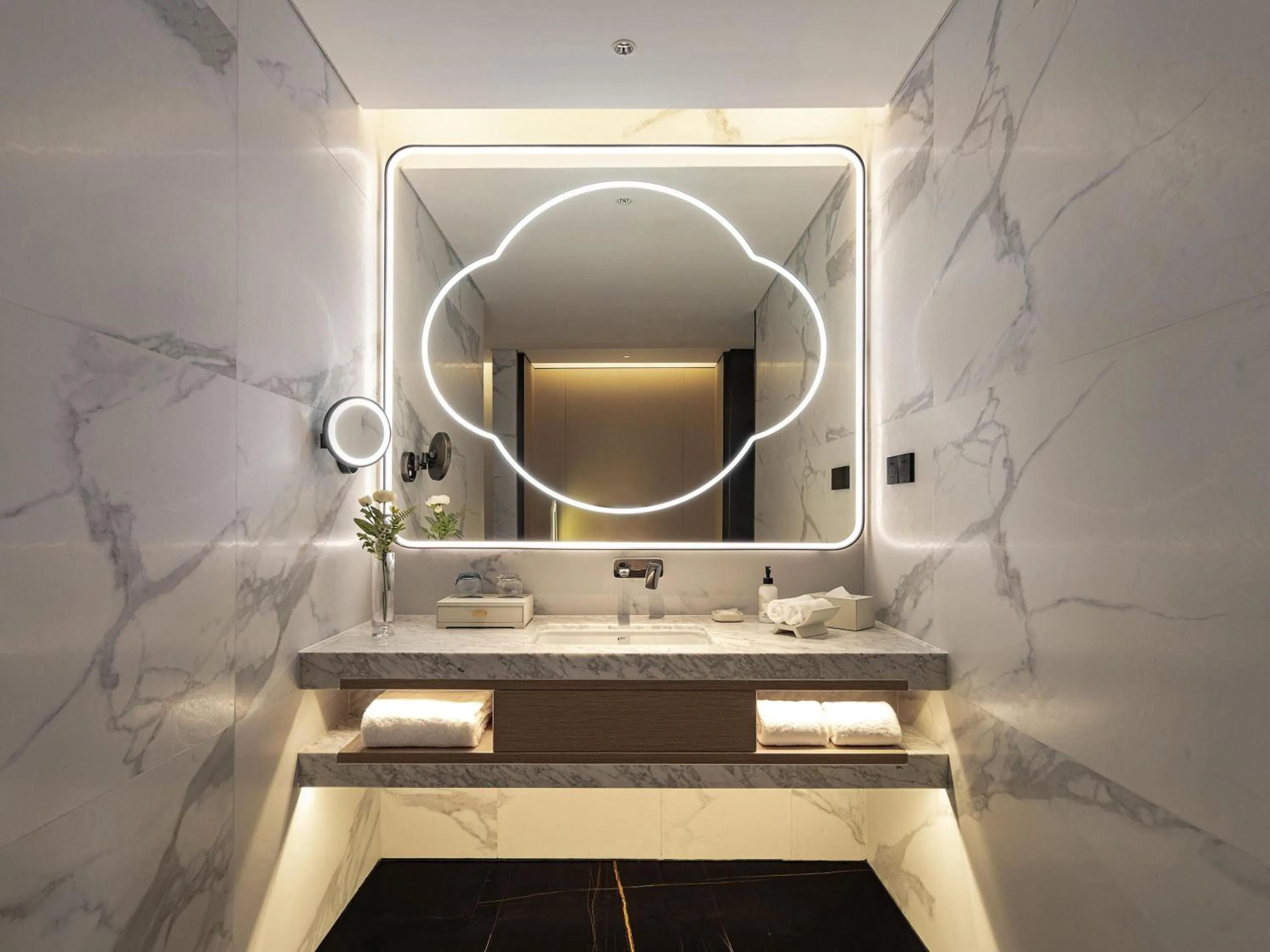 Bedroom in Grand Mercure Shenzhen Guangming