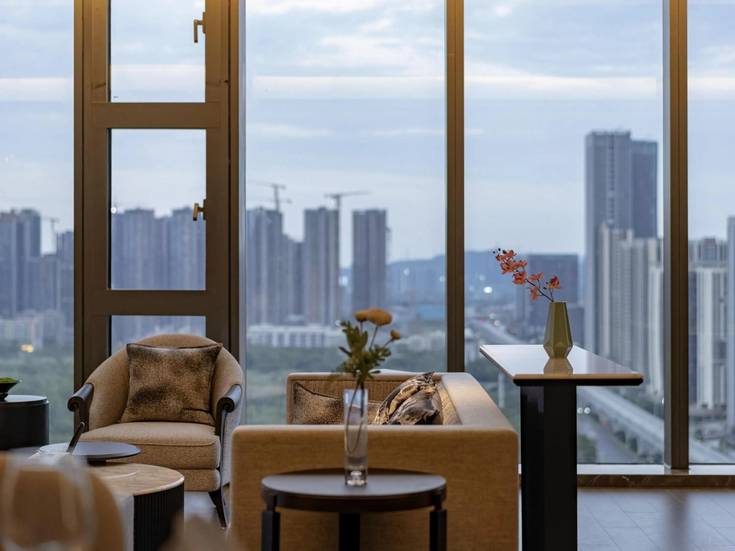 Photo of the whole room in Grand Mercure Shenzhen Guangming