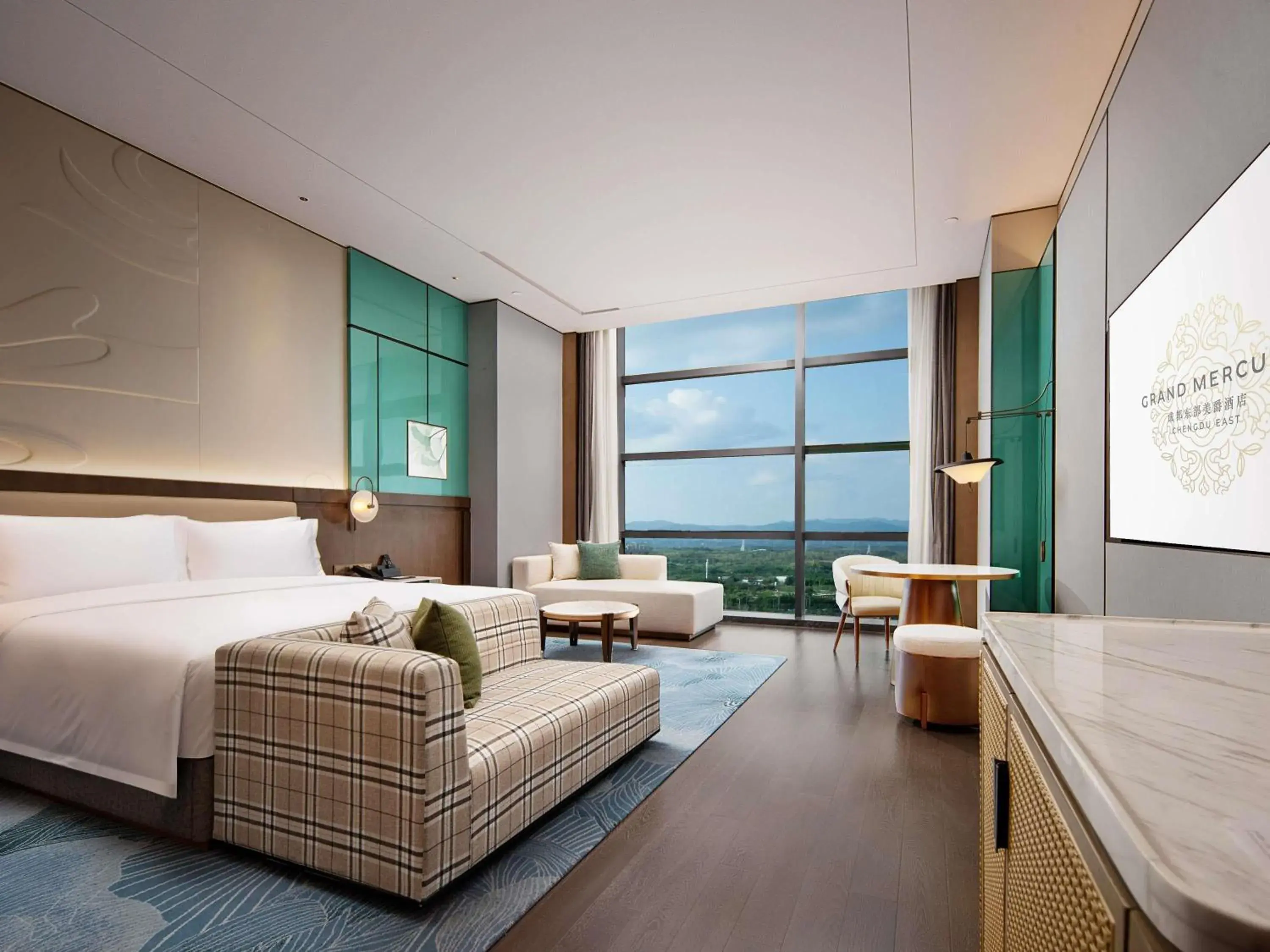 Deluxe Executive King Room in Grand Mercure Chengdu East Deluxe Executive King Room in Grand Mercure Chengdu East