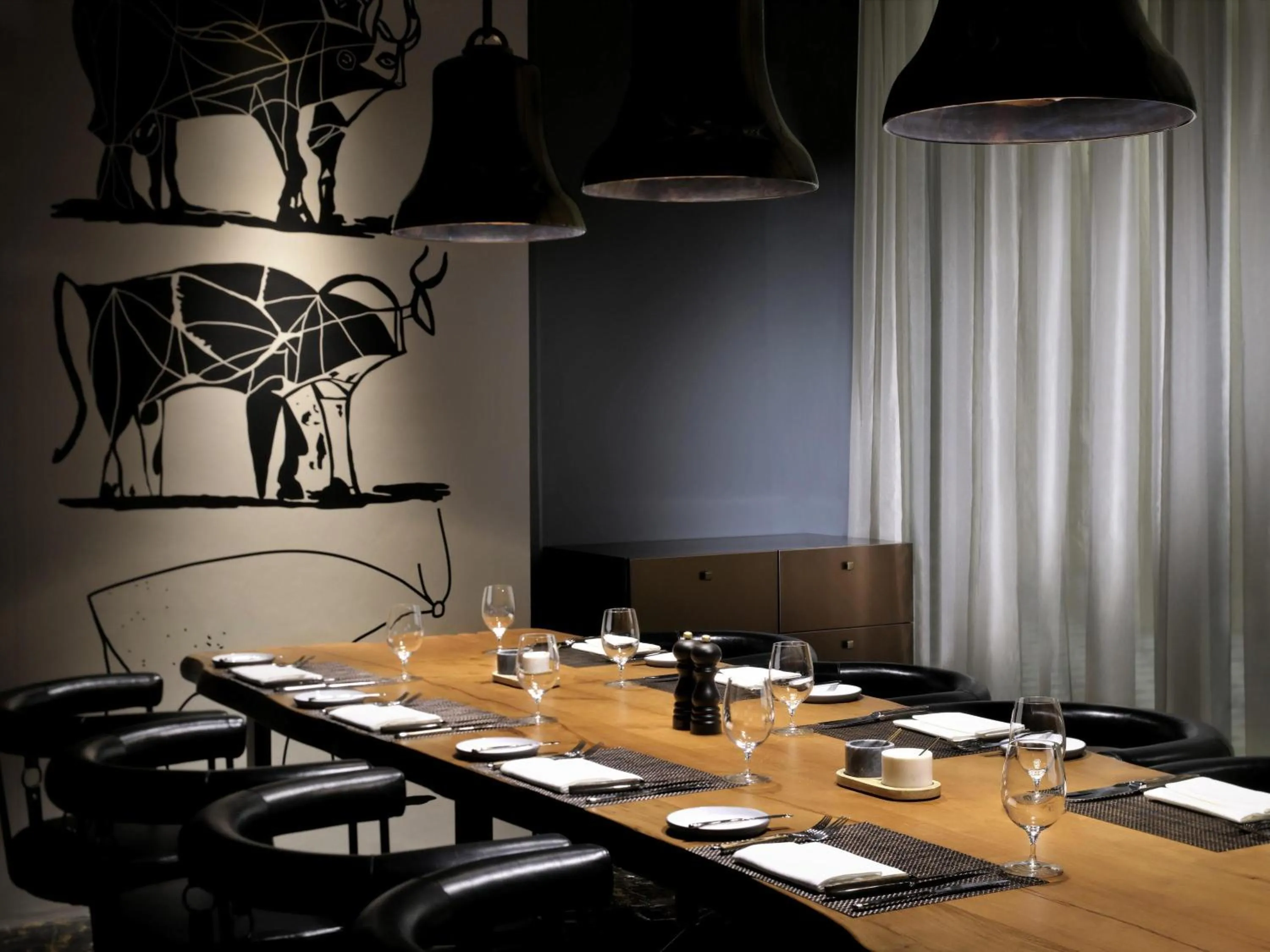 Restaurant/places to eat in Mövenpick Hotel & Apartments Ghala Muscat