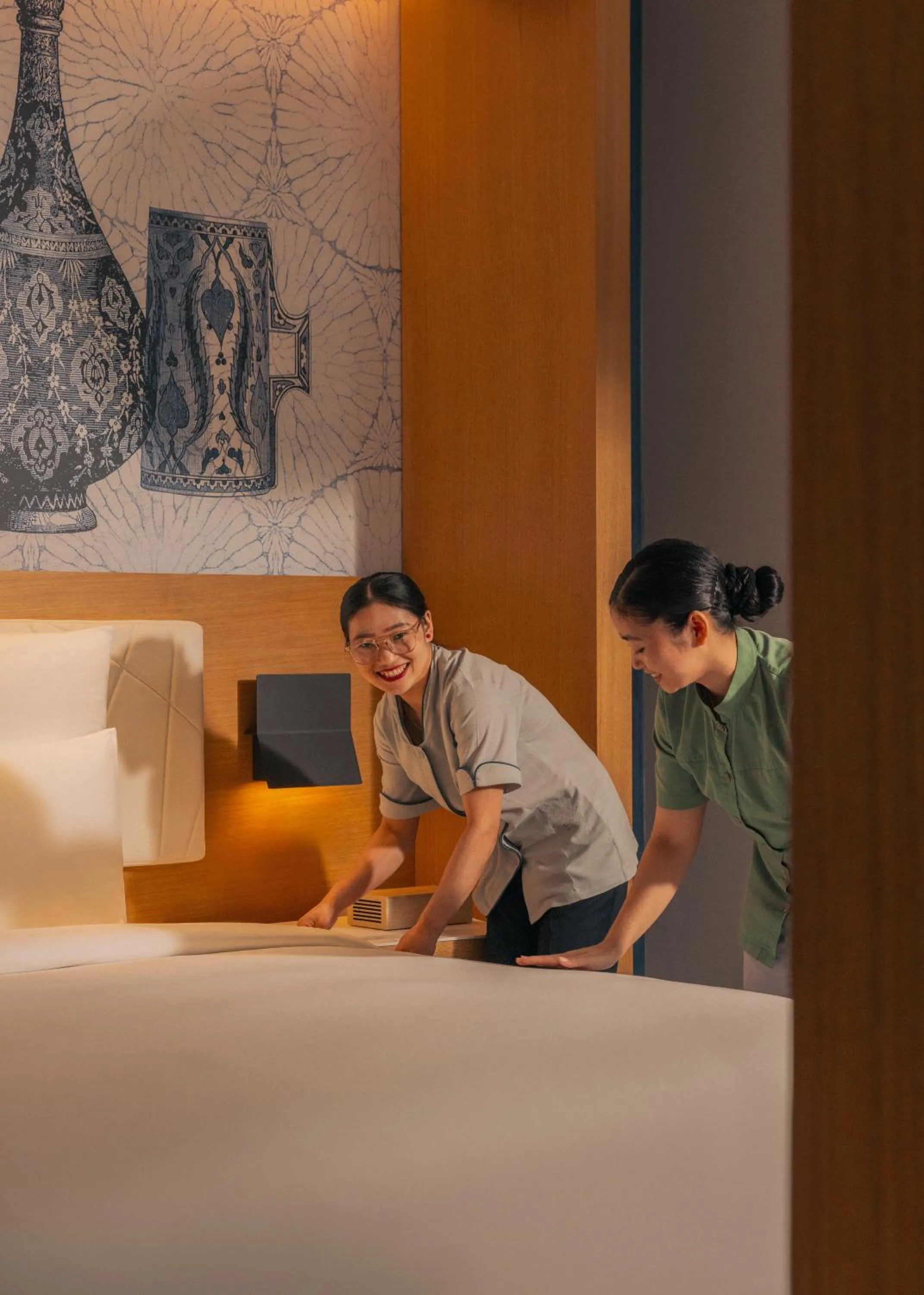 Staff, Bed in Mövenpick Hotel & Apartments Ghala Muscat