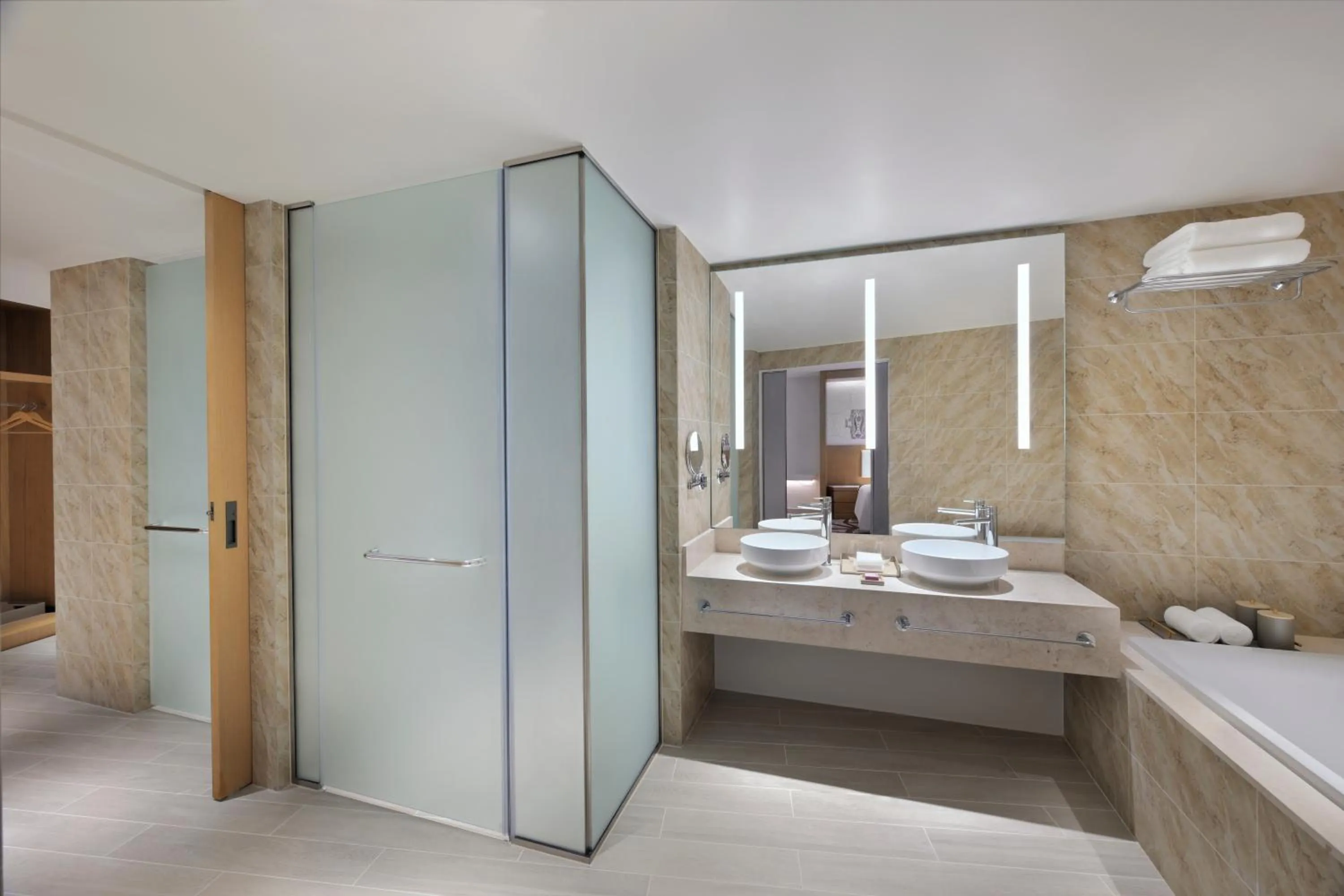 Bathroom in Mövenpick Hotel & Apartments Ghala Muscat