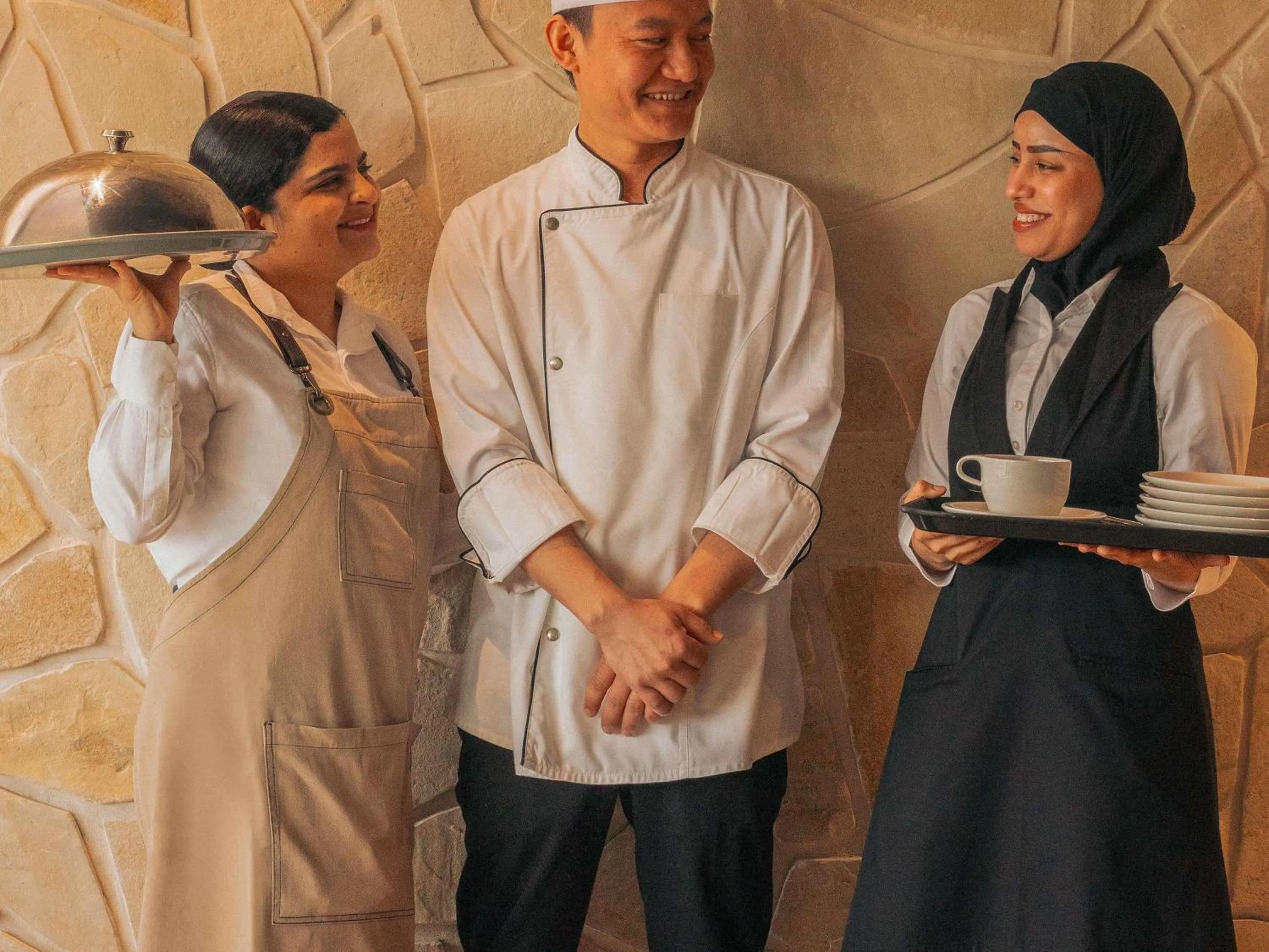 Restaurant/places to eat in Mövenpick Hotel & Apartments Ghala Muscat