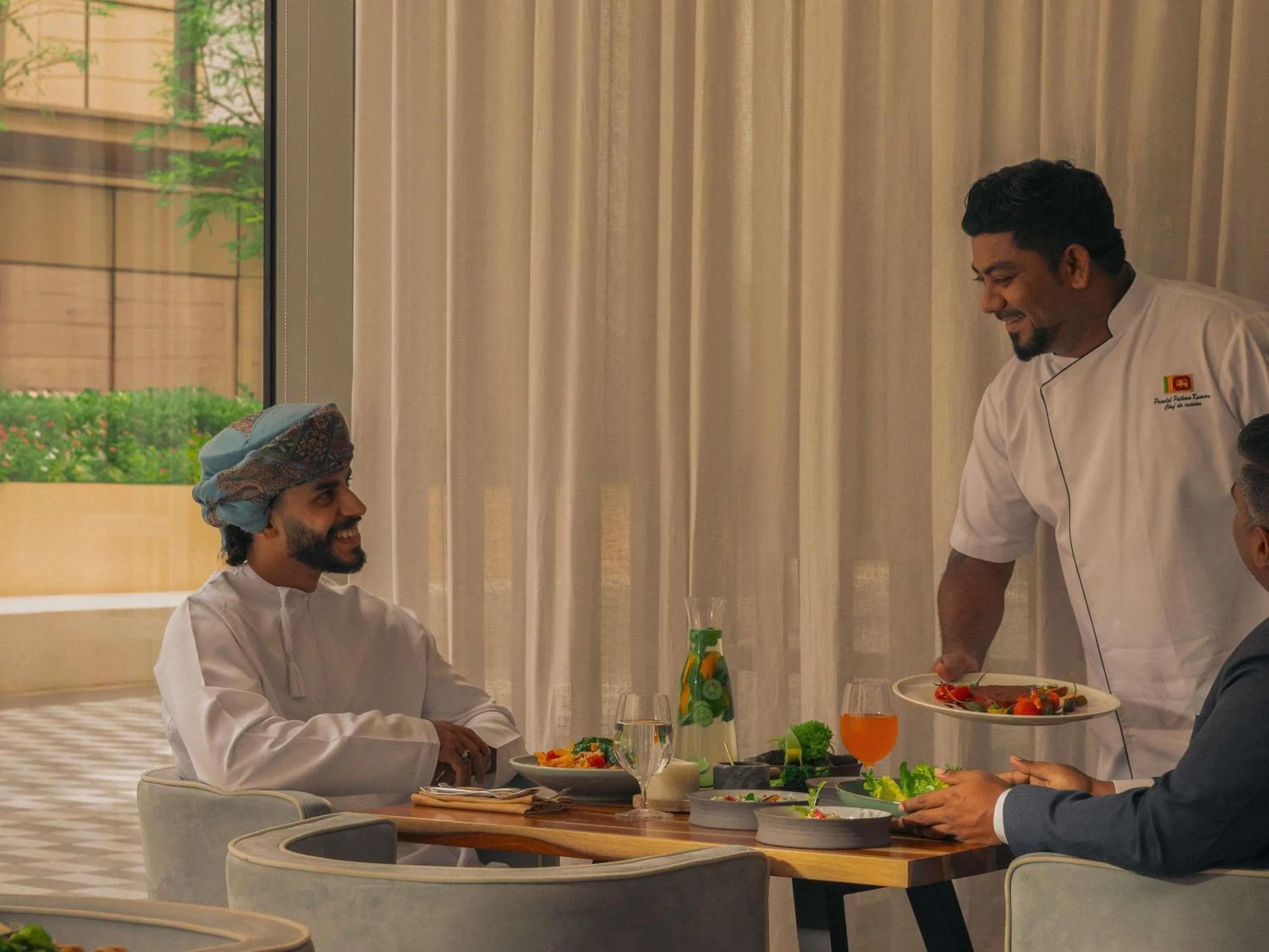 Restaurant/places to eat in Mövenpick Hotel & Apartments Ghala Muscat