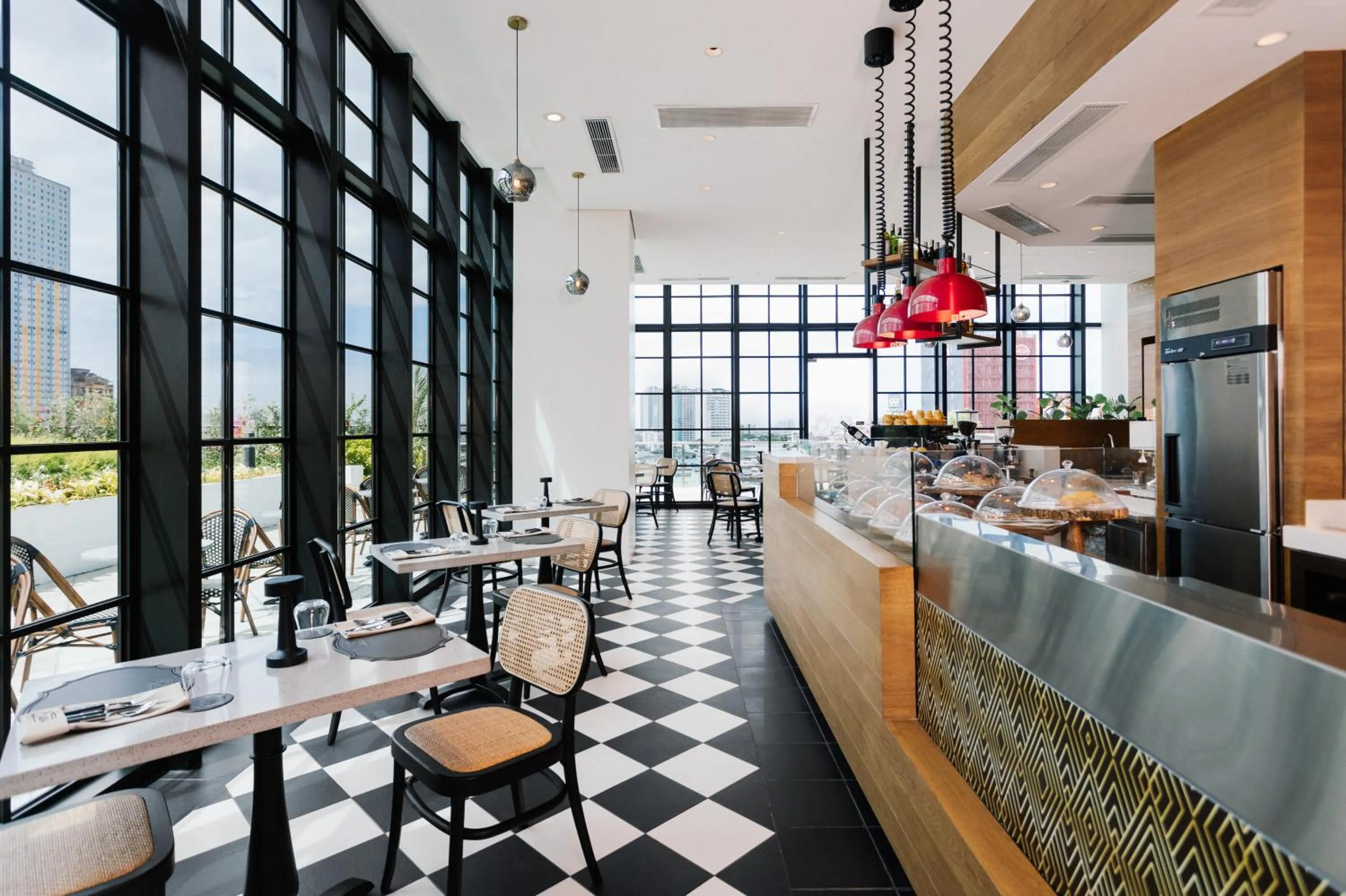 Restaurant/places to eat in ibis Styles Manila Araneta City