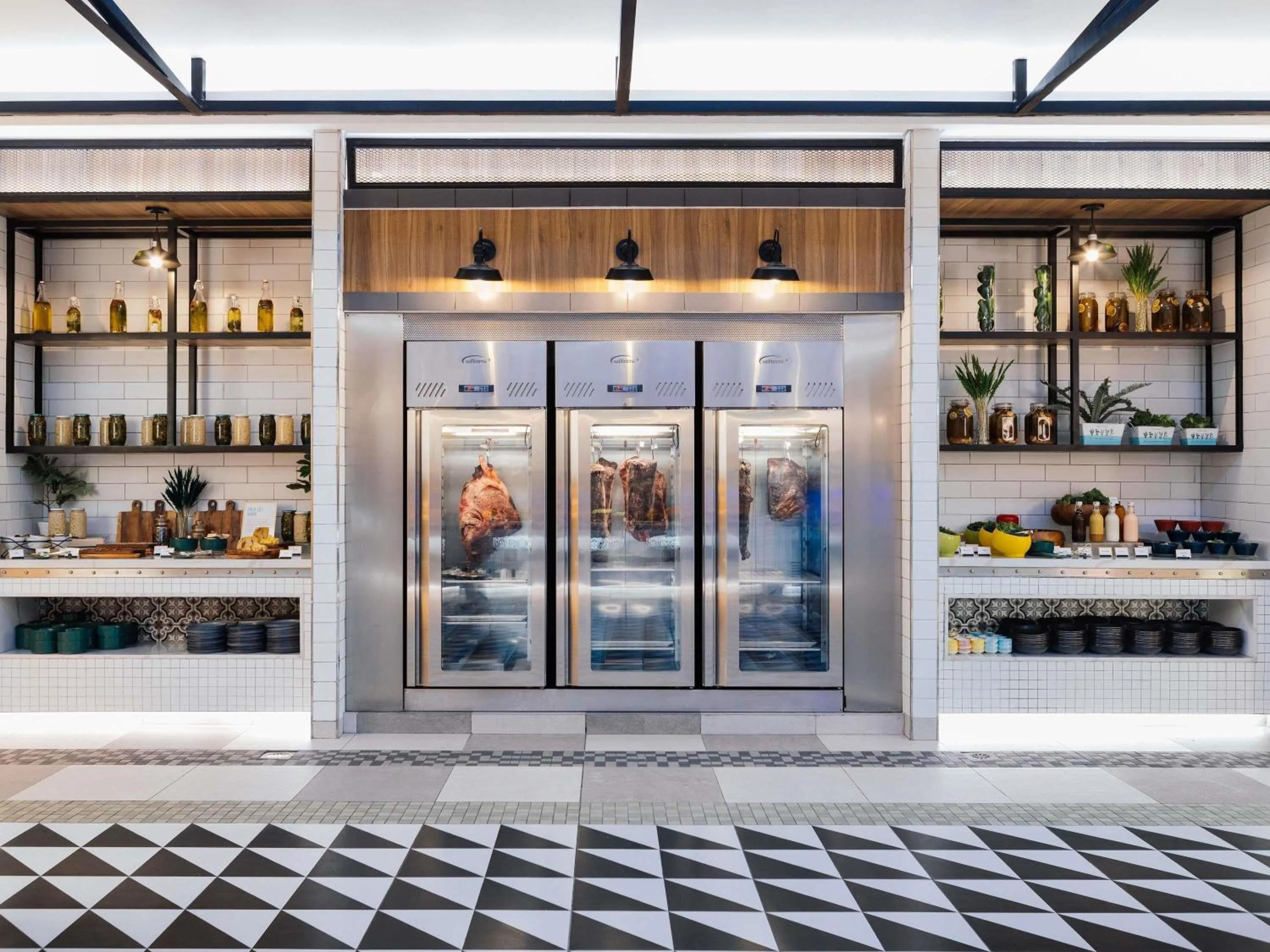 Restaurant/places to eat in ibis Styles Manila Araneta City