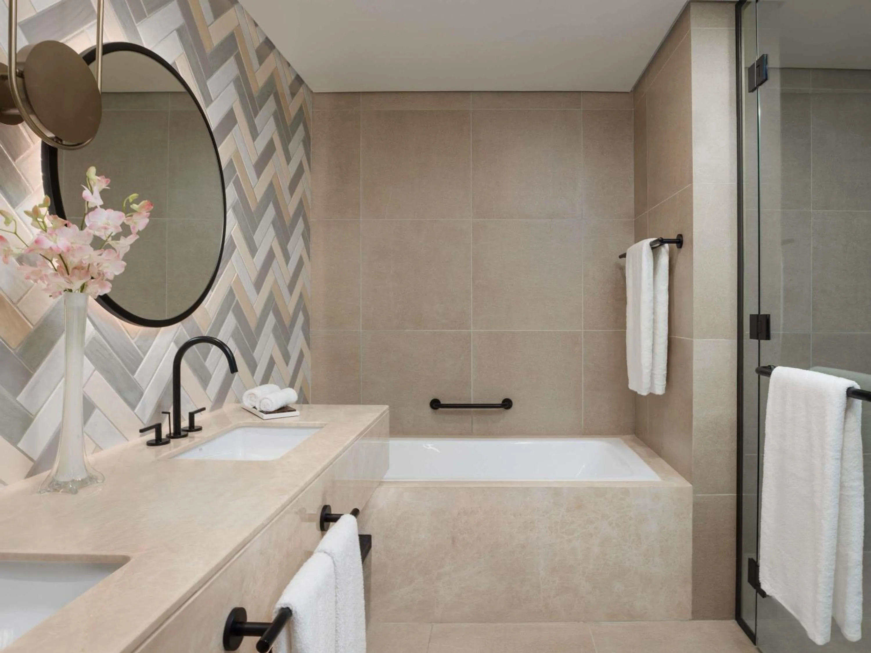 Bedroom in Sofitel Al Hamra Beach Resort