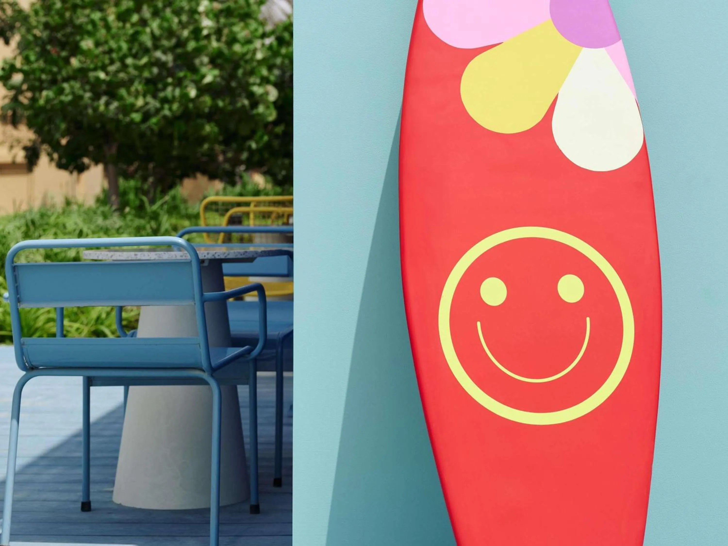 Lounge or bar in Sofitel Al Hamra Beach Resort