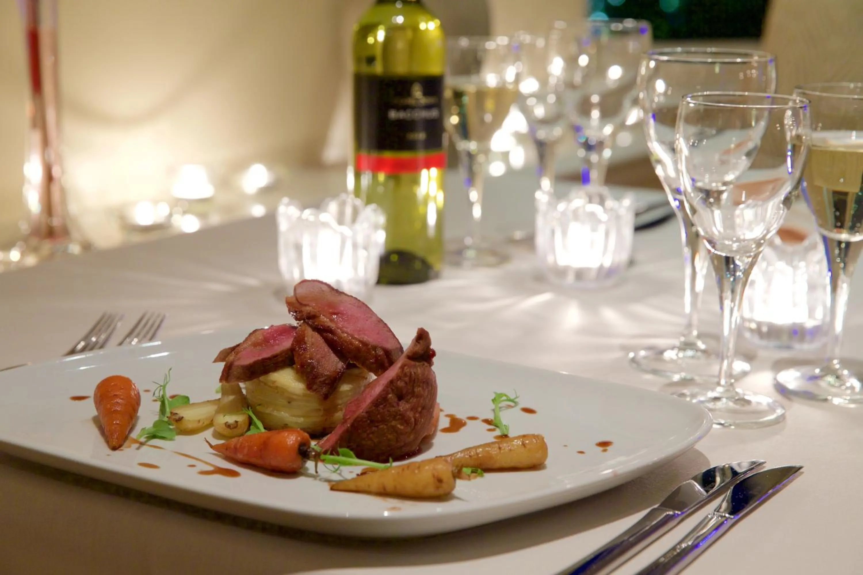 Buffet breakfast in Wrexham Llyndir Hotel by Belvilla