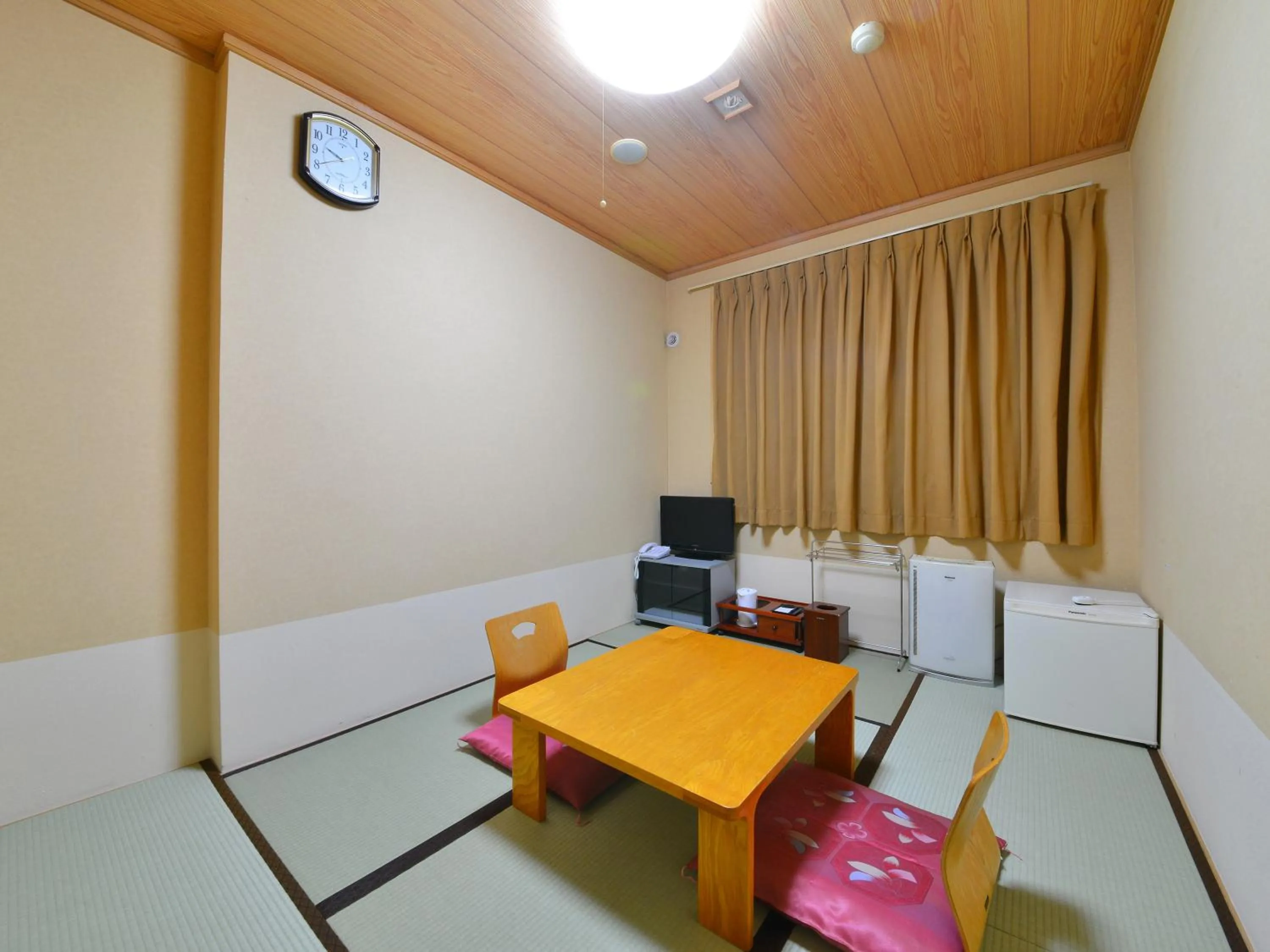 Living room in HigashimaeOnsen Shinwanoyu Hotel Akitaya