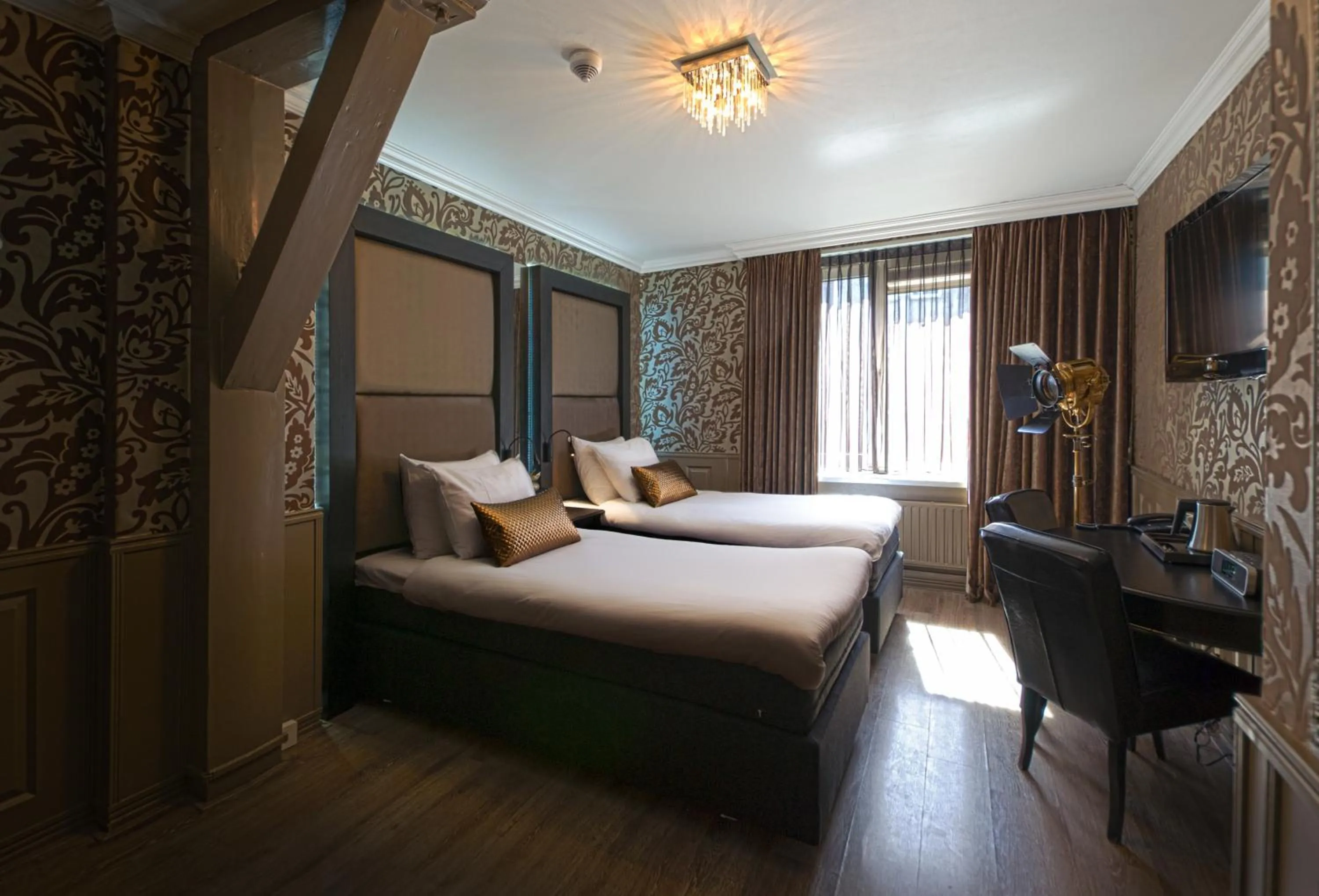 Day, Bed in Hotel Sint Nicolaas