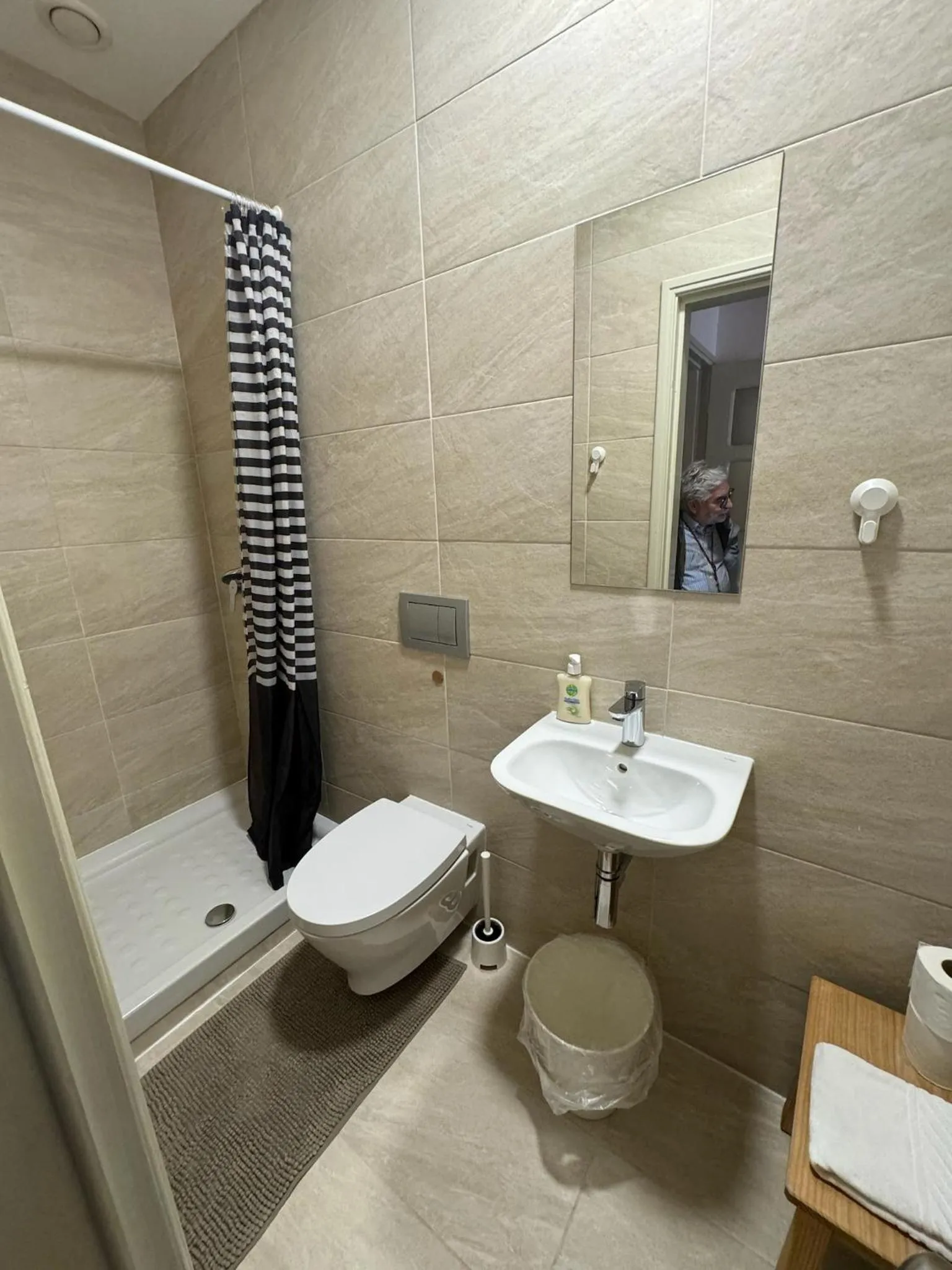 Shower in Residencial Avenida Hostel