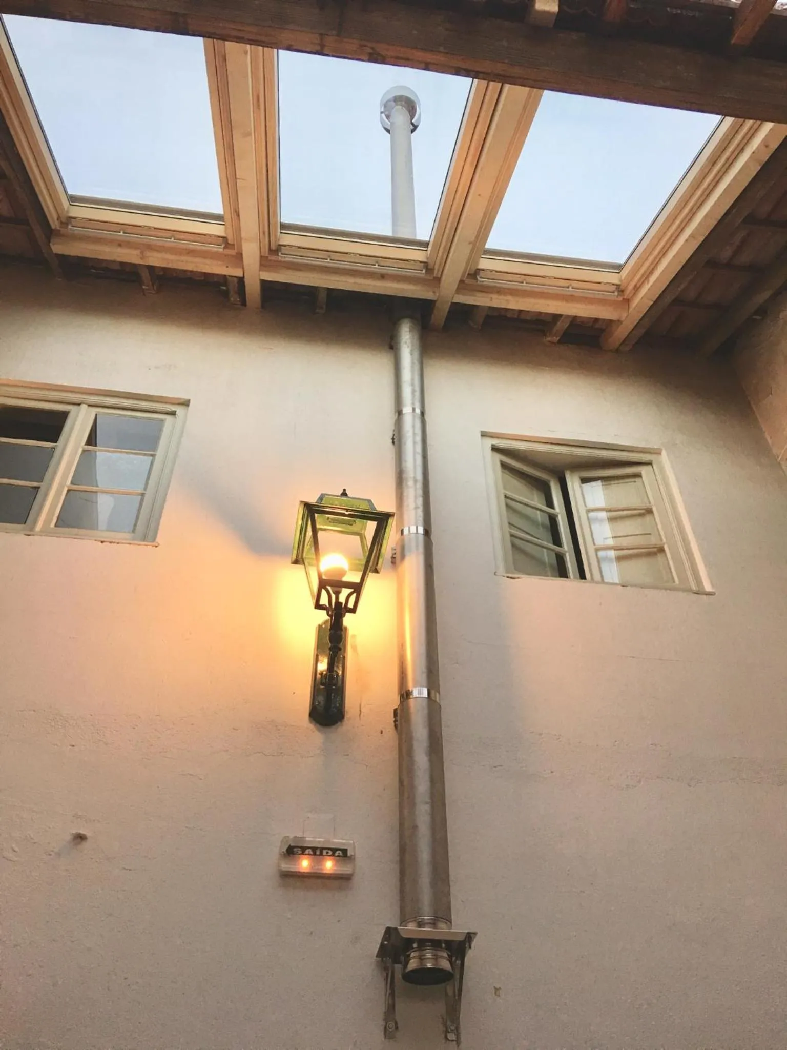 Property building in Residencial Avenida Hostel