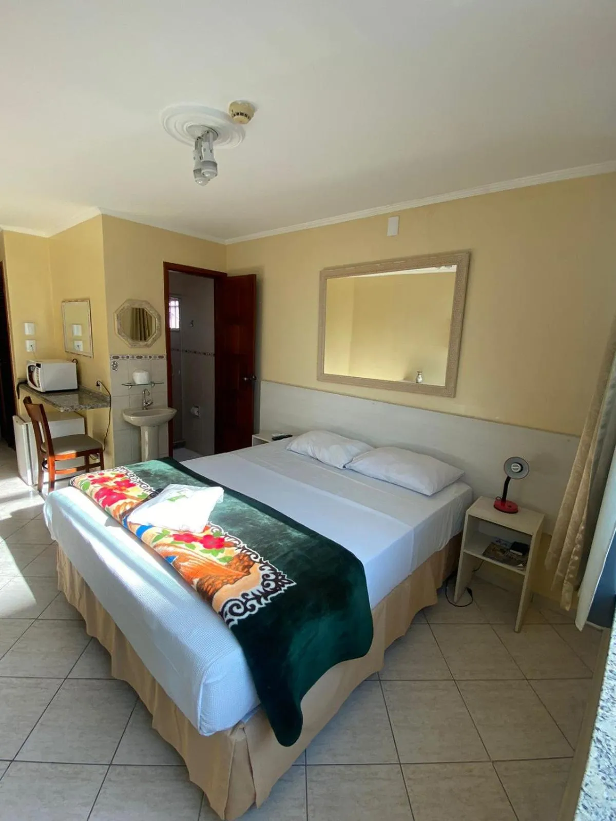 minibar in Pousada Emaús