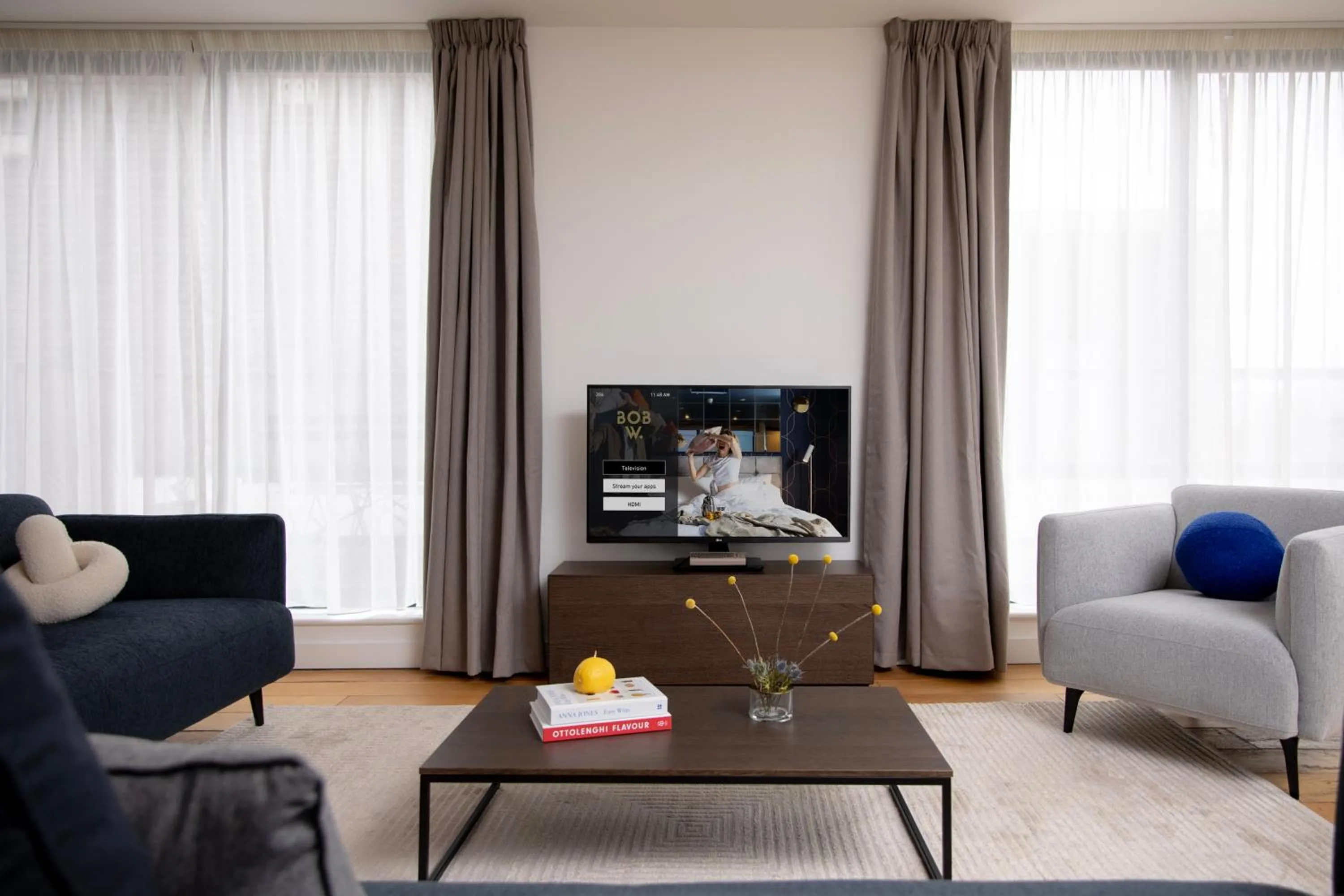 Living room in Bob W London Tower Hill - Residences