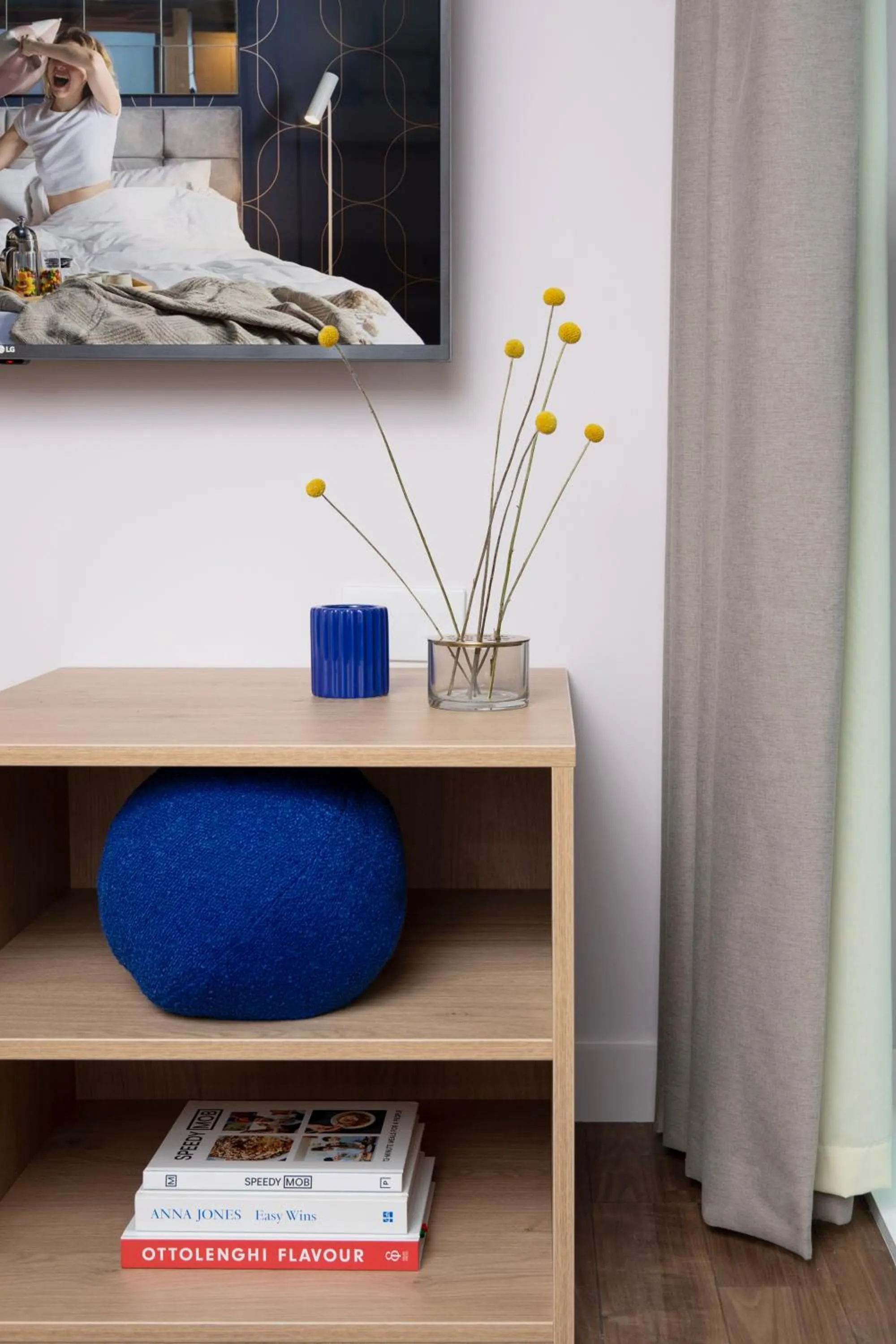 Living room in Bob W London Tower Hill - Residences