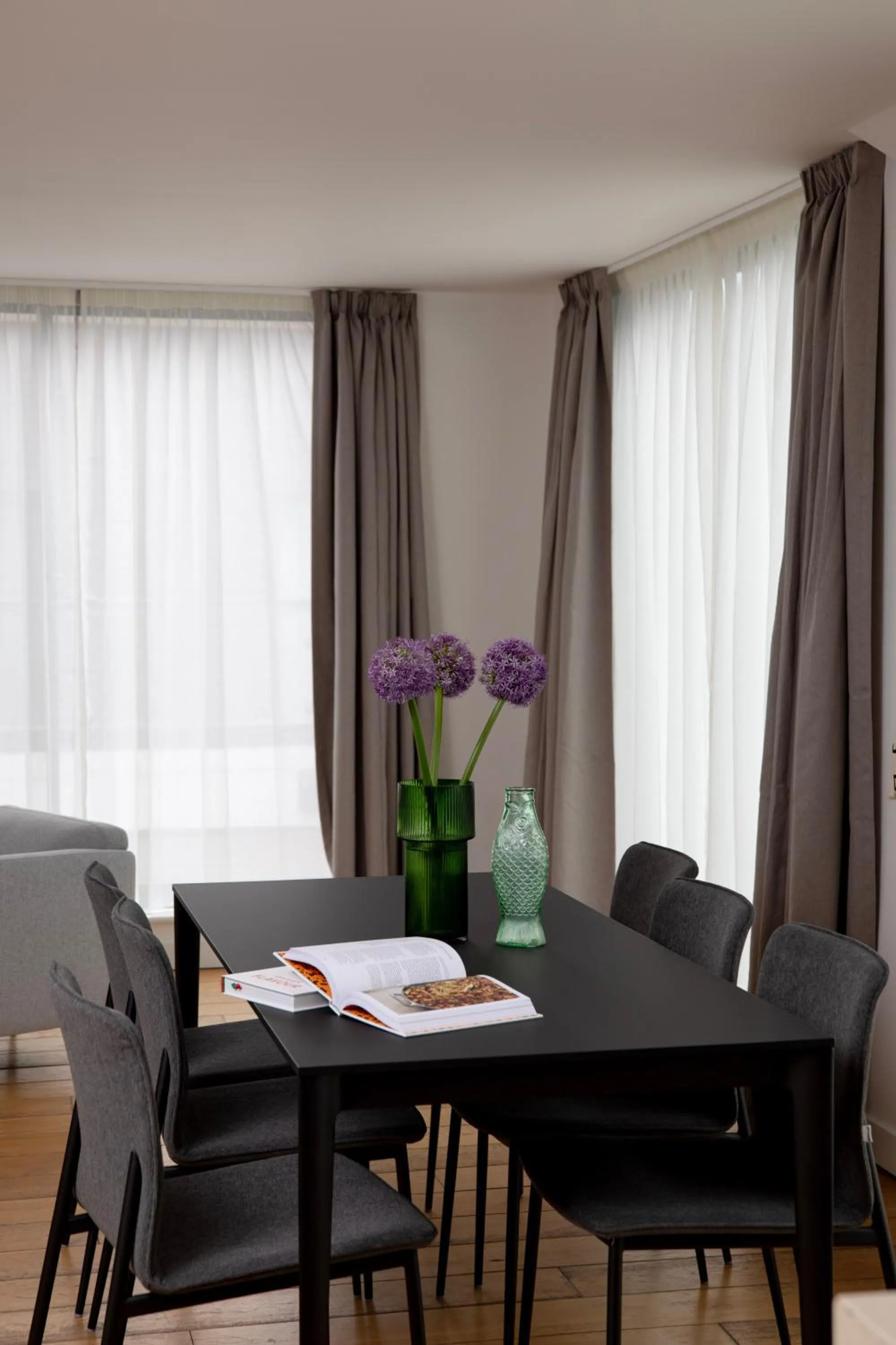 Dining area in Bob W London Tower Hill - Residences