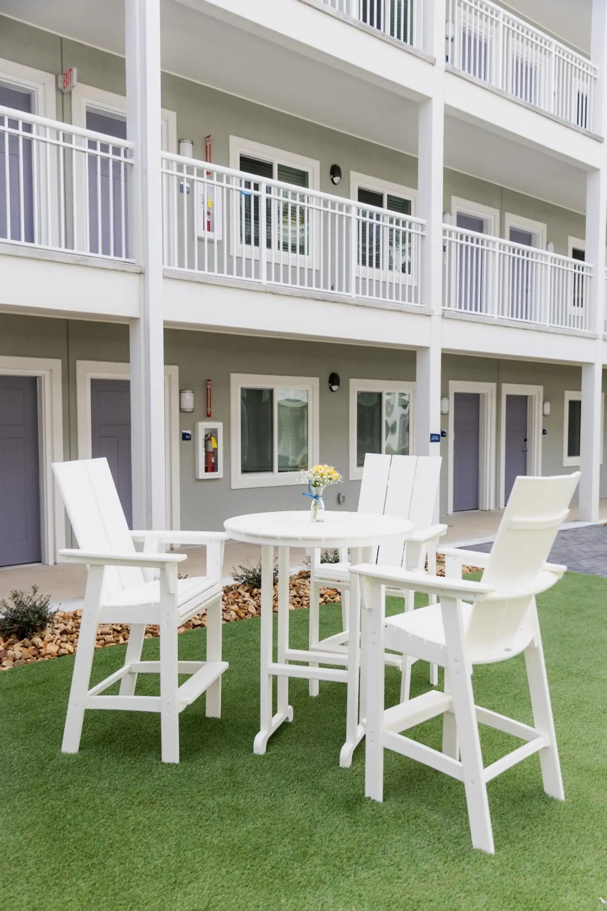 Inner courtyard view in stayAPT Suites Cleveland TN Inner courtyard view in stayAPT Suites Cleveland TN
