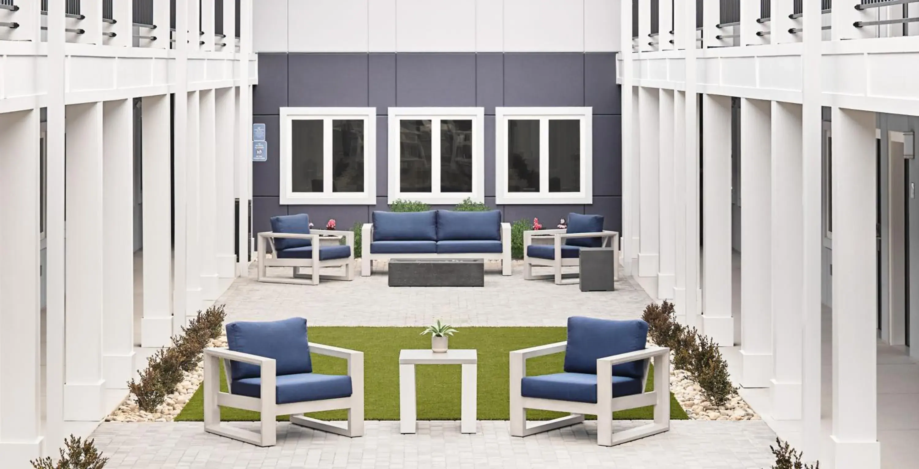 Inner courtyard view in stayAPT Suites Cleveland TN Inner courtyard view in stayAPT Suites Cleveland TN