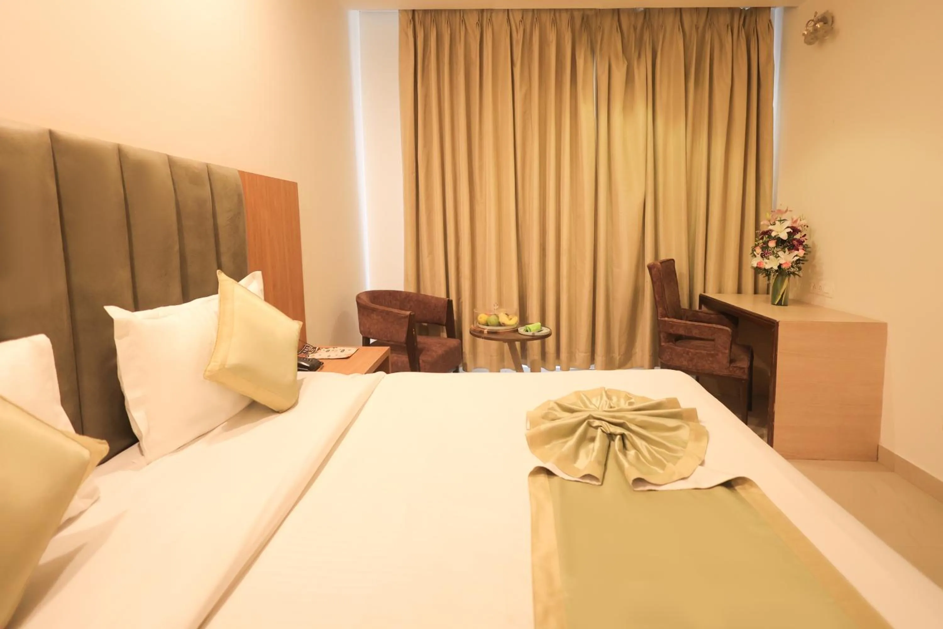 Bedroom, Bed in Ecko Lite MARS Hotel, Amritsar