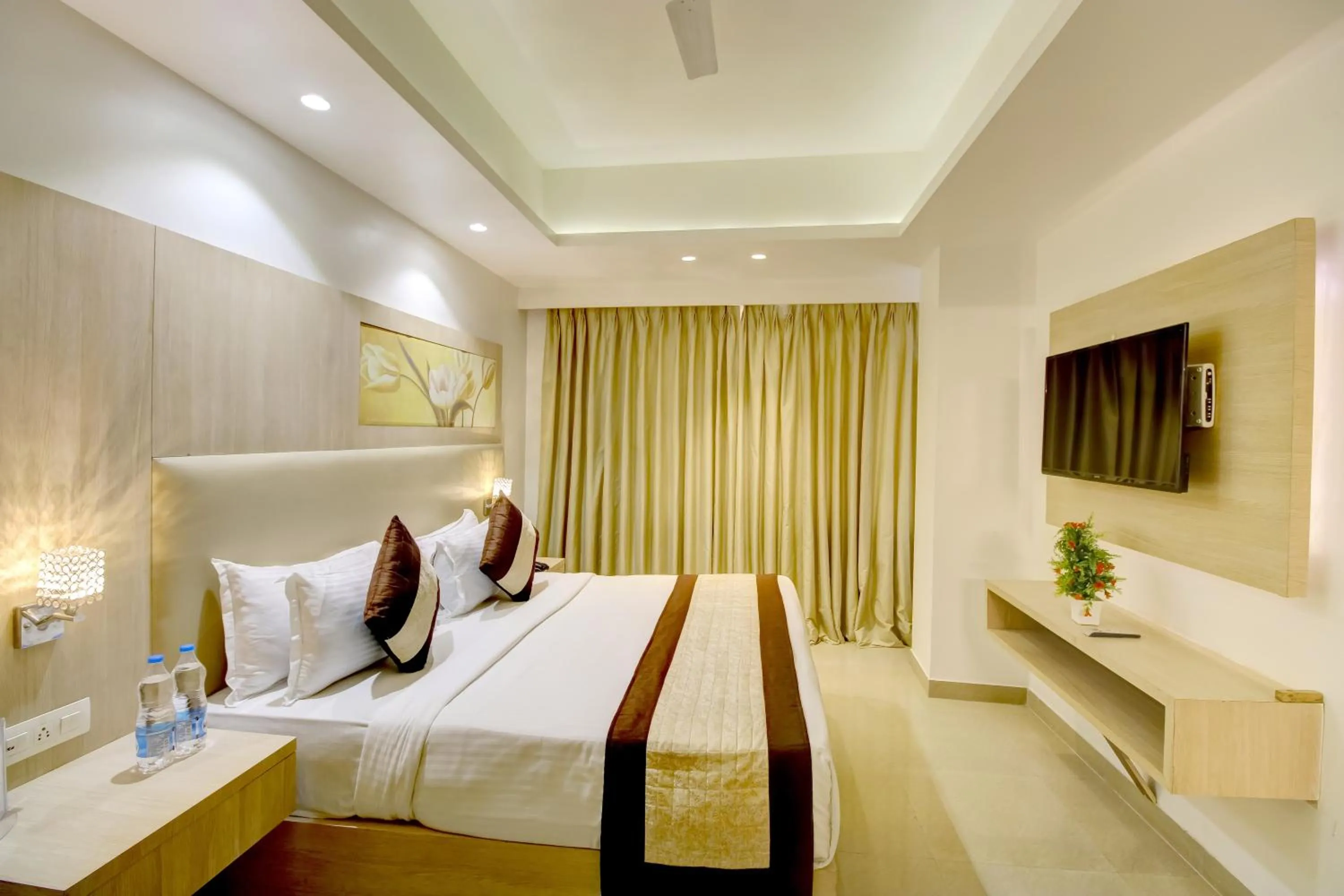 Photo of the whole room, Bed in Ecko Lite MARS Hotel, Amritsar