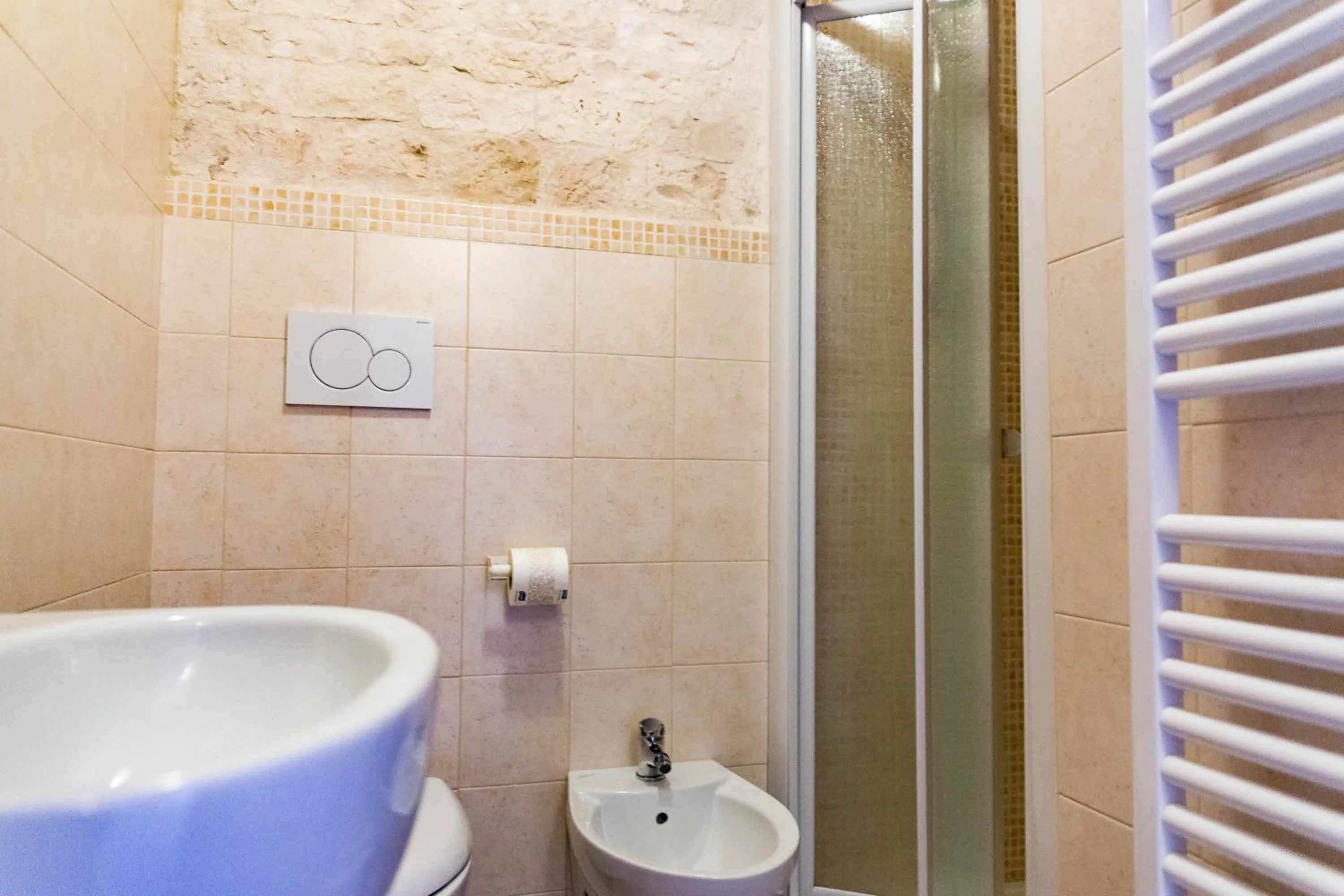 Bathroom in Relais La Masseriola