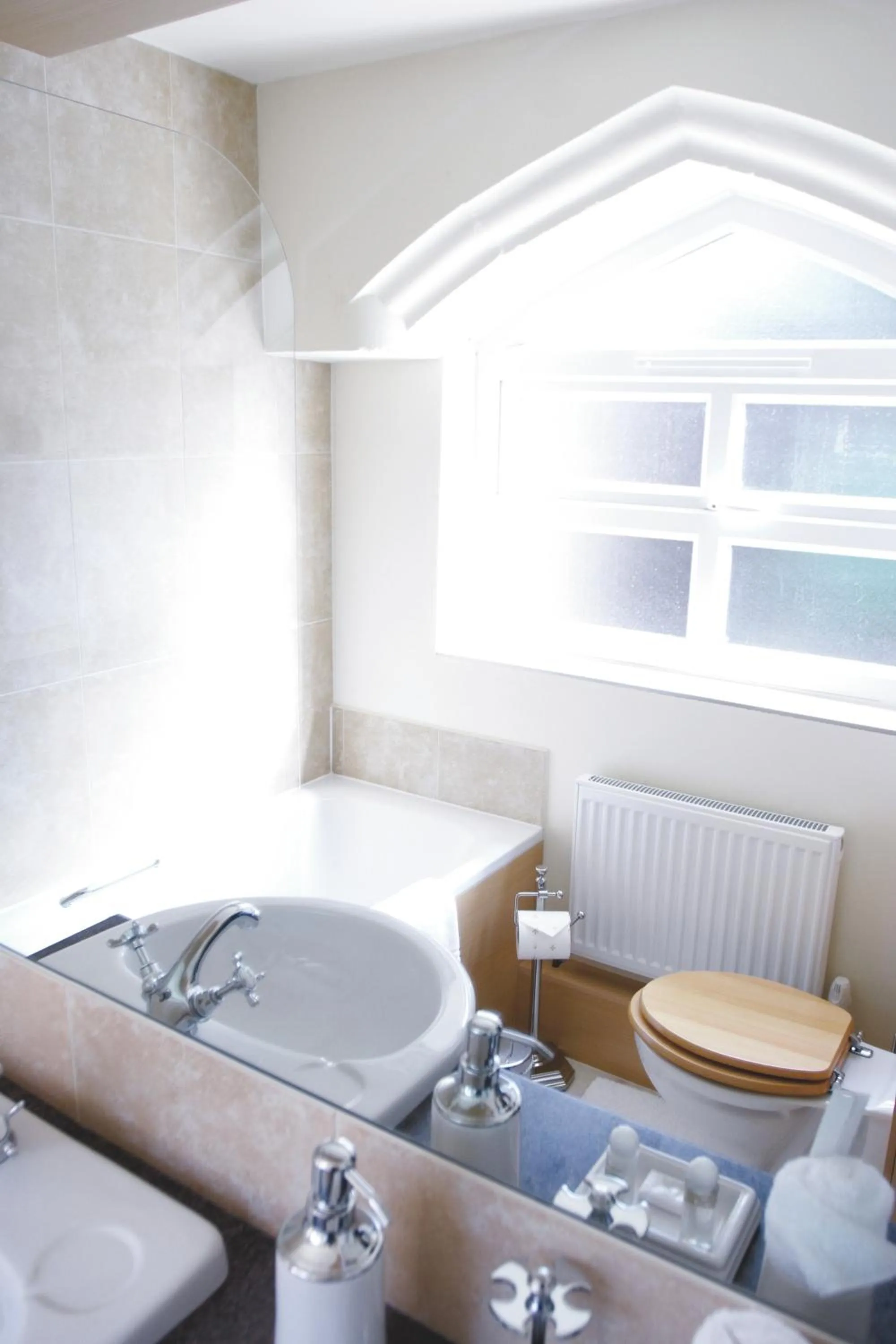 Bathroom in Cotford Hotel