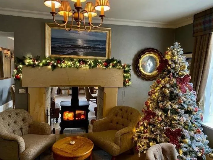 Lounge or bar in The Dunstanburgh Castle Hotel