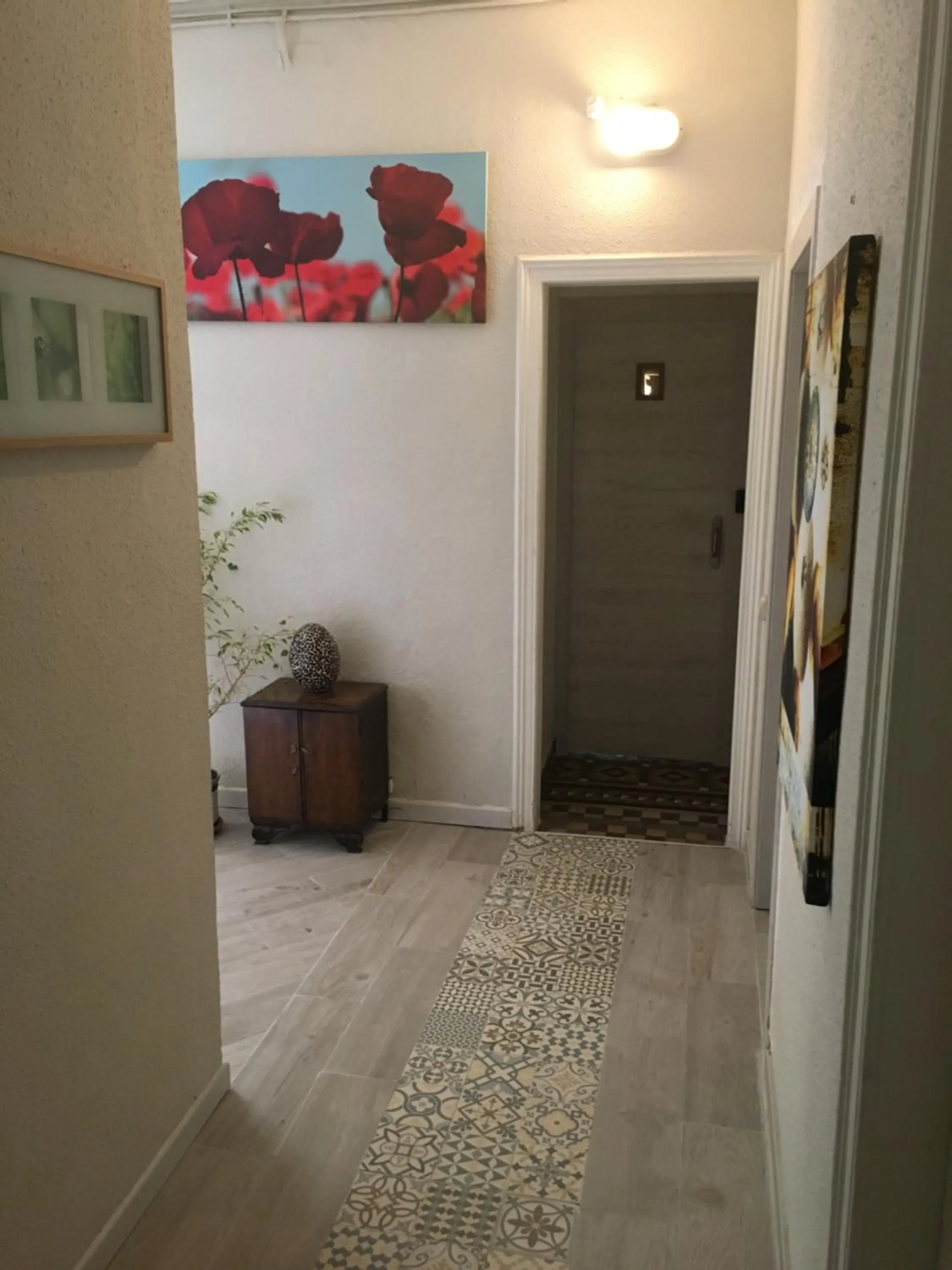 Decorative detail in Hostal Eixample