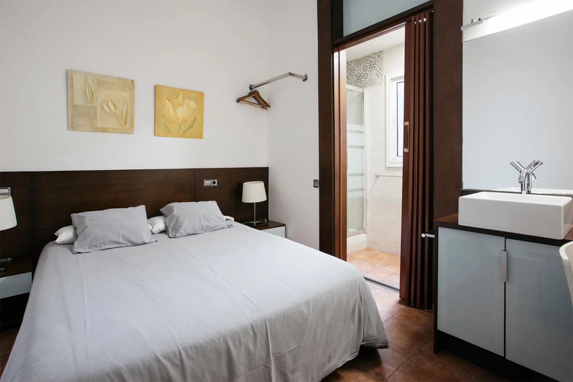 Bed in Hostal Eixample