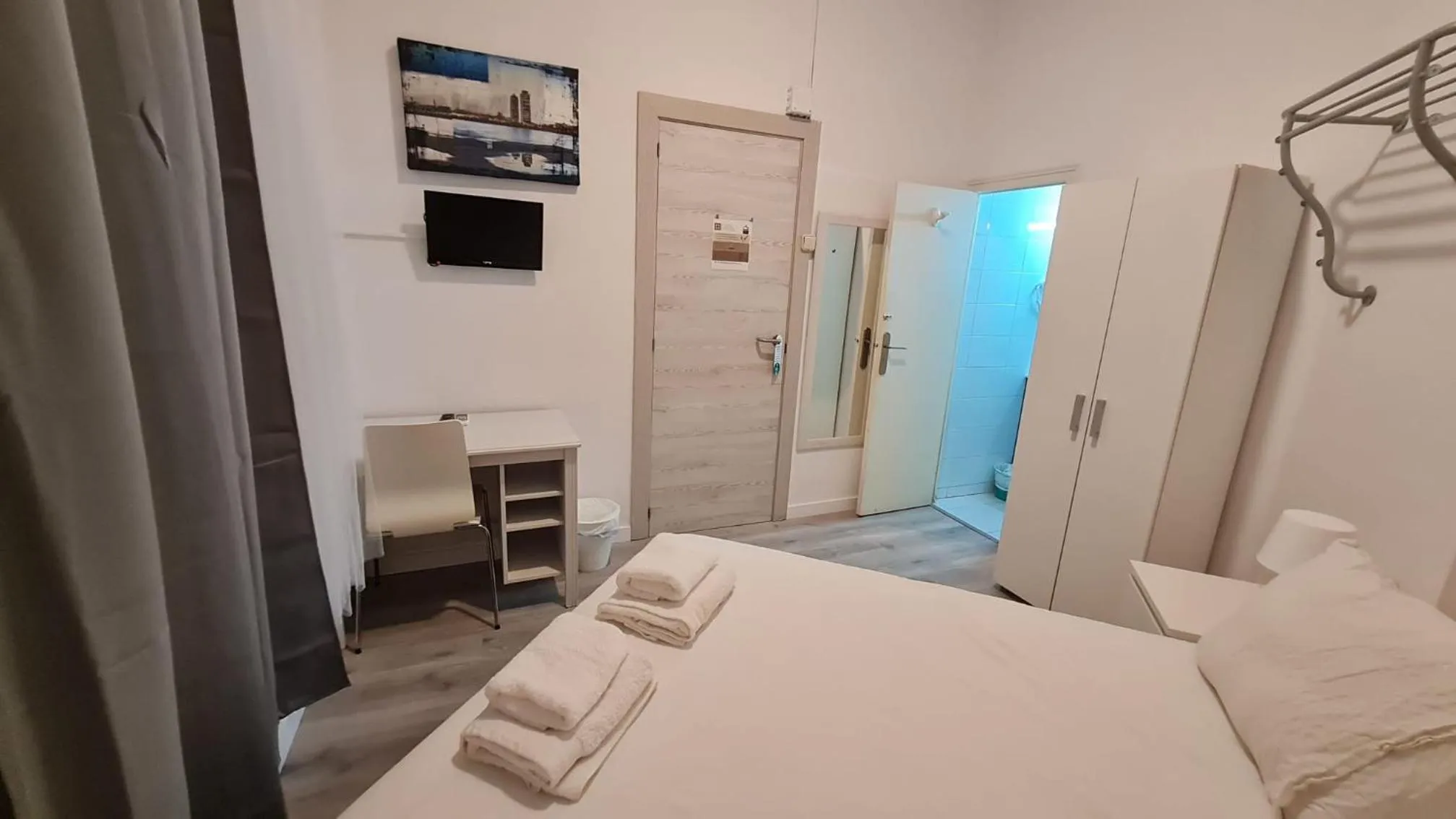 Bed in Hostal Eixample