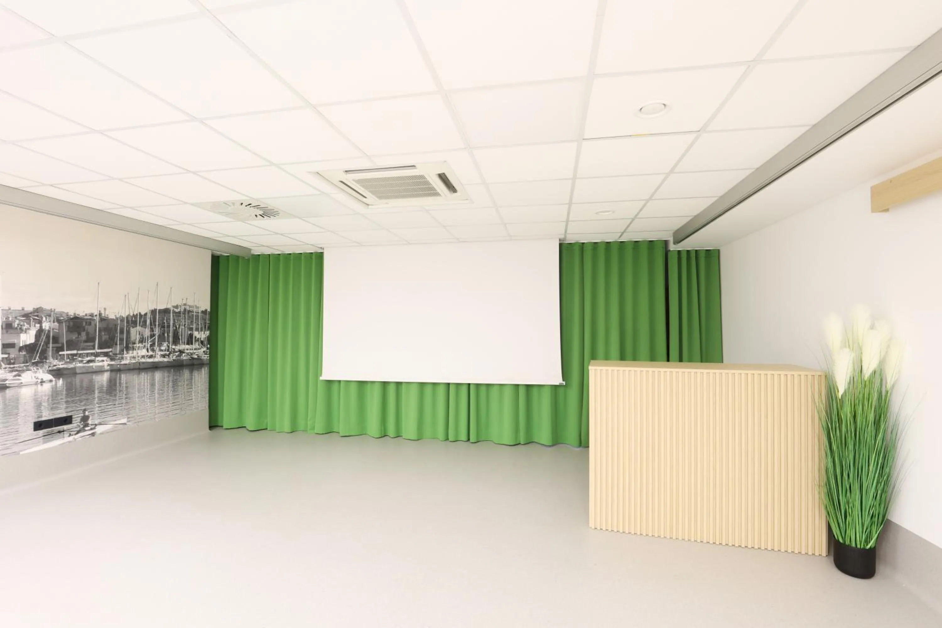 TV and multimedia in FLORAMARE HEALTH RESORT