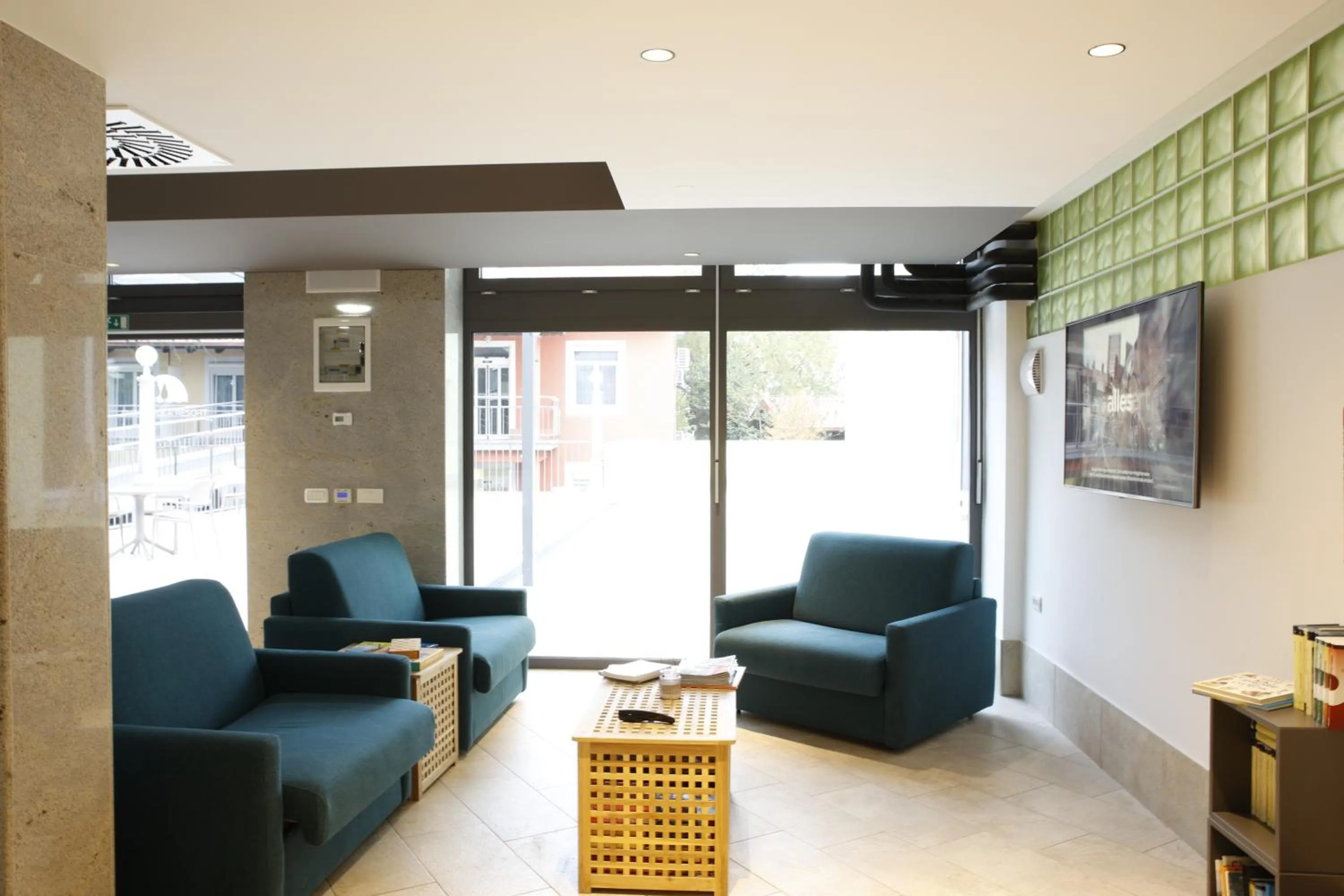 Communal lounge/ TV room in FLORAMARE HEALTH RESORT